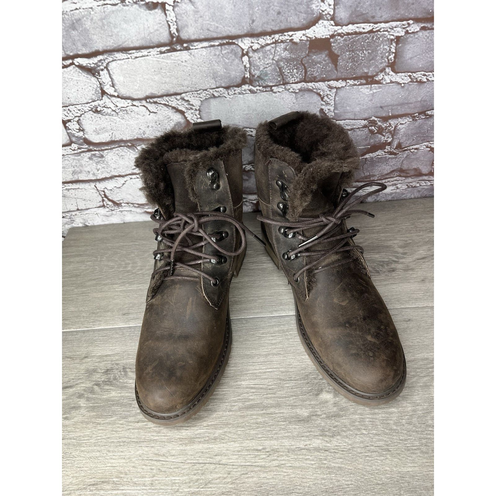 Ugg EMU Australia Waterproof Dark Brown Leather Ankle Hiker Boot Size US 9 / IT 39 - 10 Thumbnail