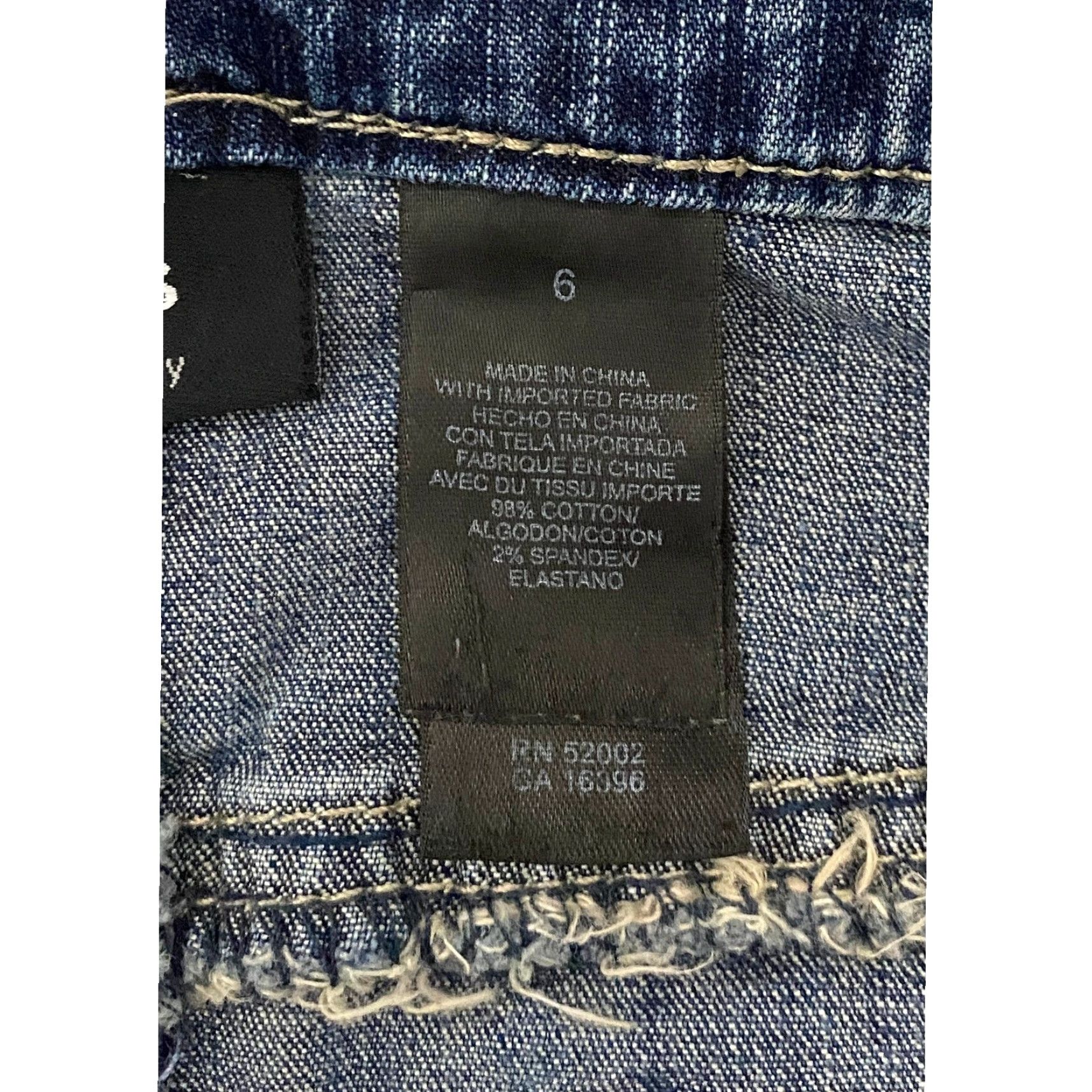 Liz Claiborne Liz Claiborne Axcess Denim Mini Skirt Blue Stretch Womens Size 6 Pockets Y2K Casual Preppy 90s? Size 28" / US 6 / IT 42 - 4 Thumbnail