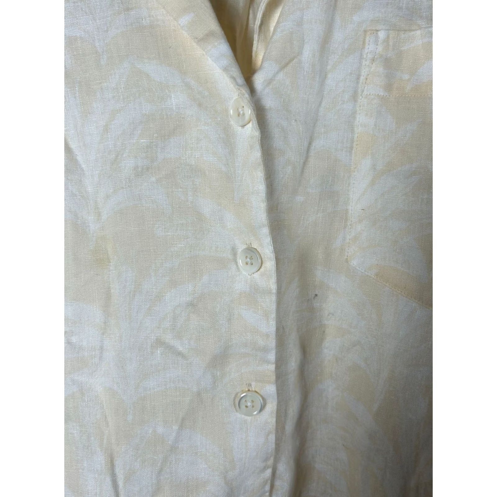 Banana Republic Banana Republic Womens Large Beige Linen Button-Up Shirt Subtle Leaf Print Casual Size L / US 10 / IT 46 - 2 Thumbnail