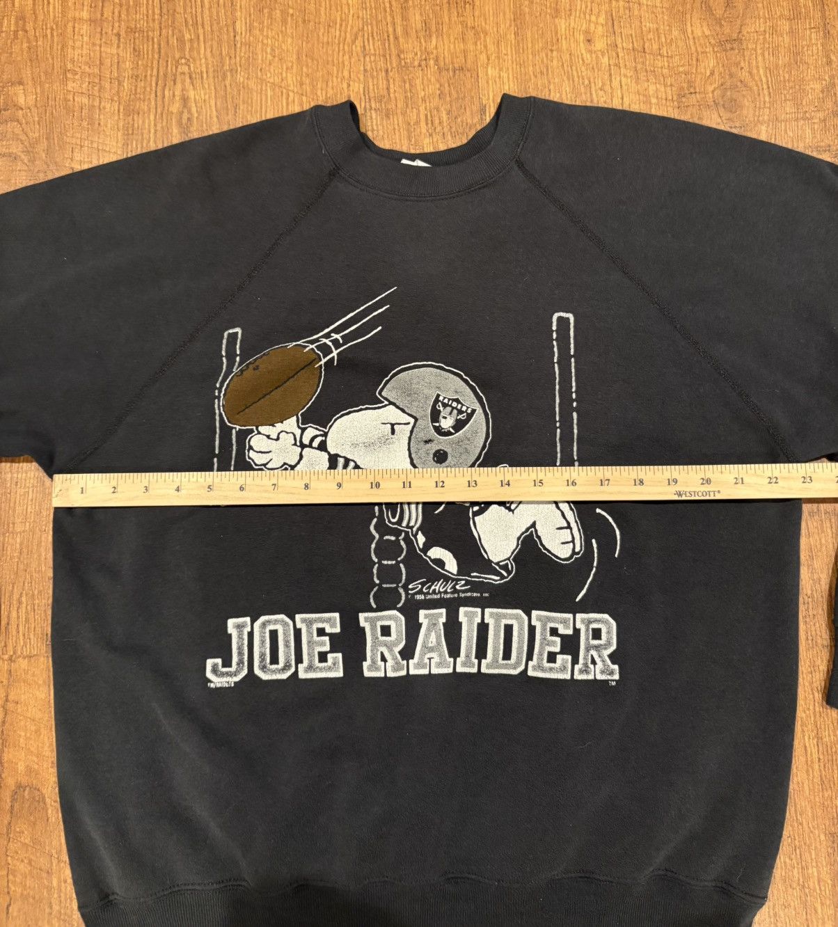 Vintage Rare Vintage 80’s Oakland Raiders Snoopy Crewneck -Size L Size US L / EU 52-54 / 3 - 5 Thumbnail
