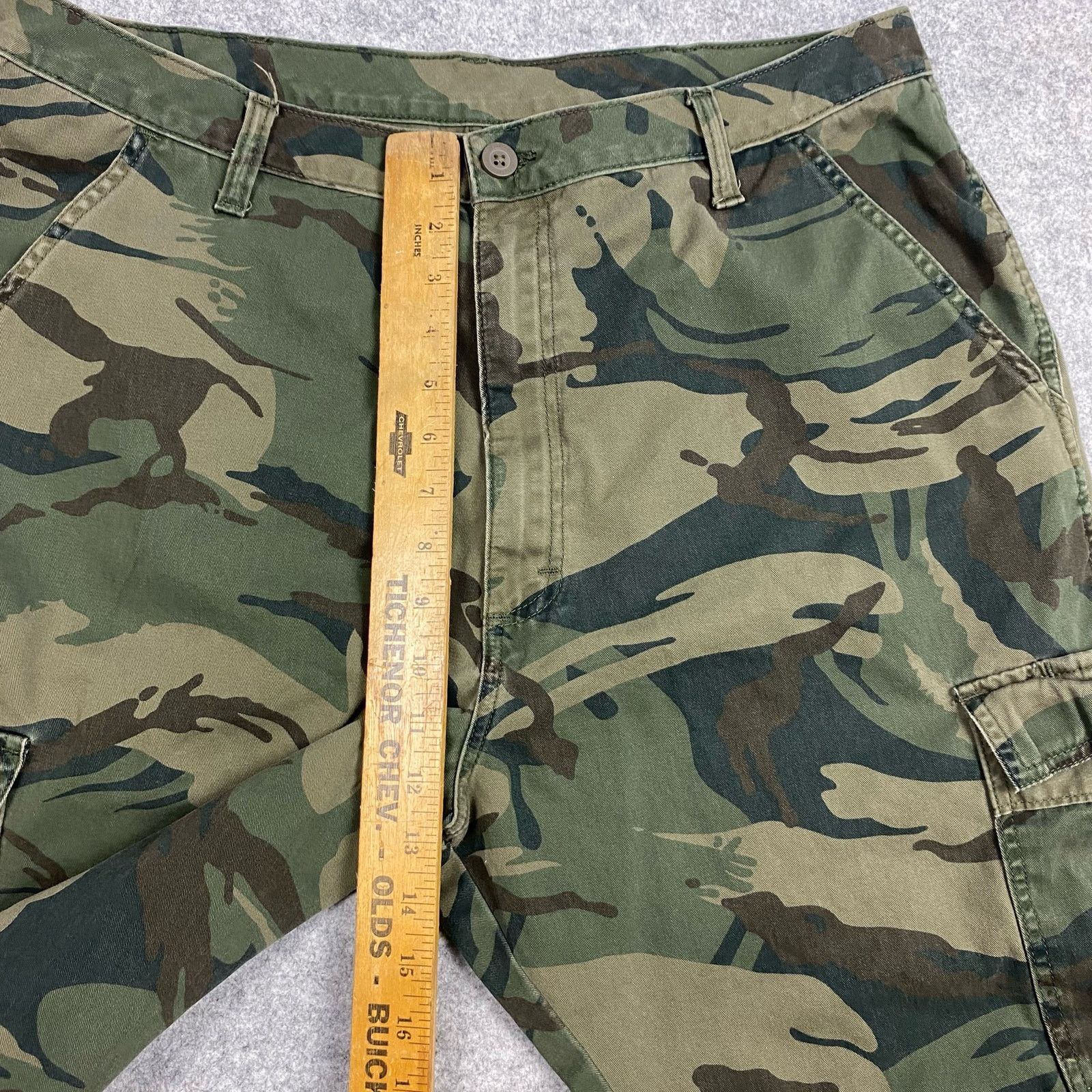 Wrangler Wrangler men’s shorts cargo camo 36 big pocket utility Size US 36 / EU 52 - 8 Thumbnail