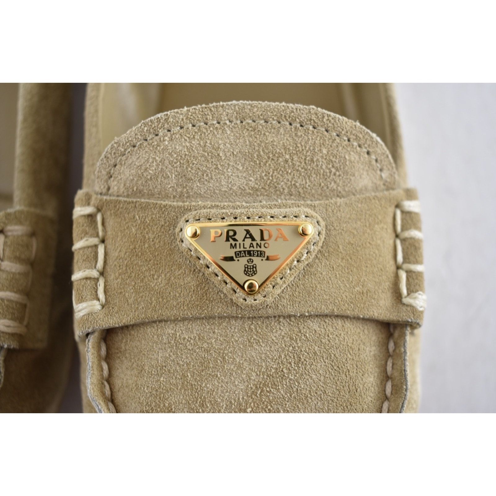 Prada Prada Ecru Beige Suede Logo Scrunch Loafer Flat 38 Size US 8 / IT 38 - 9 Thumbnail