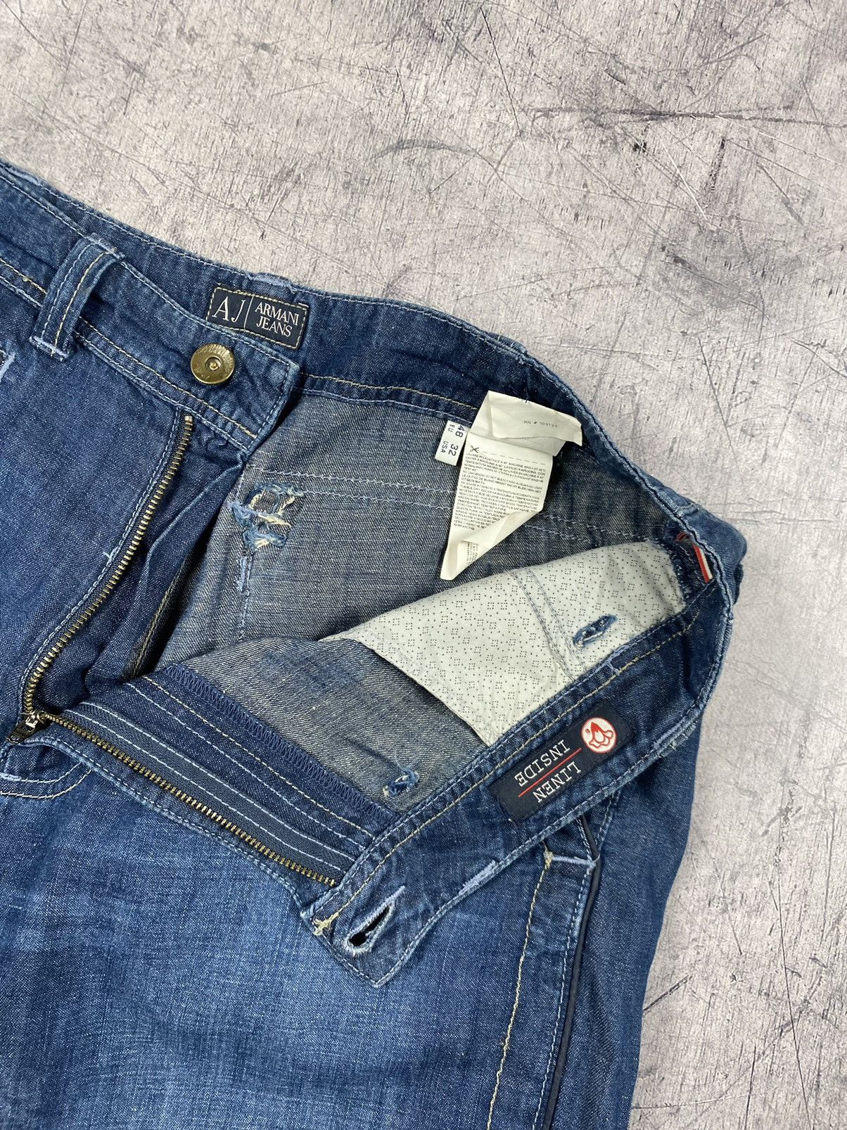 Emporio Armani × Giorgio Armani × Vintage Vintage Armani Jeans Denim Shorts Size US 36 / EU 52 - 8 Thumbnail