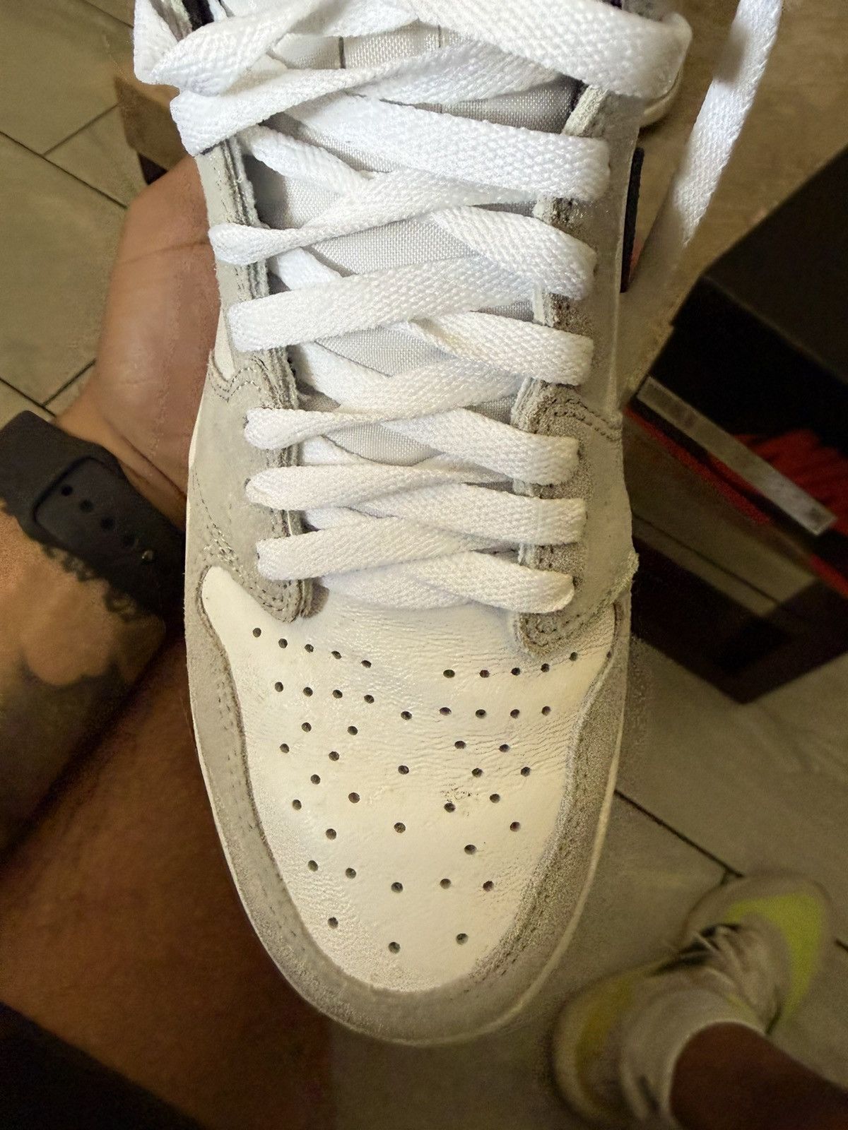 Jordan Brand Jordan 1 smoke greys Size US 10 / EU 43 - 4 Thumbnail