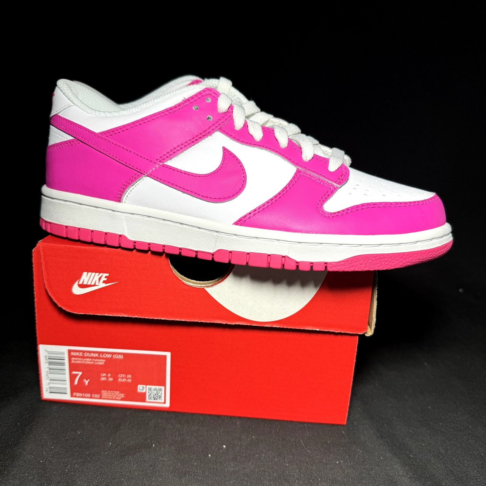 Jordan Brand × Nike Size 7 - Nike Dunk Low GS laser Fuchsia 2023 Shoes Size US 7 / EU 40 - 1 Thumbnail