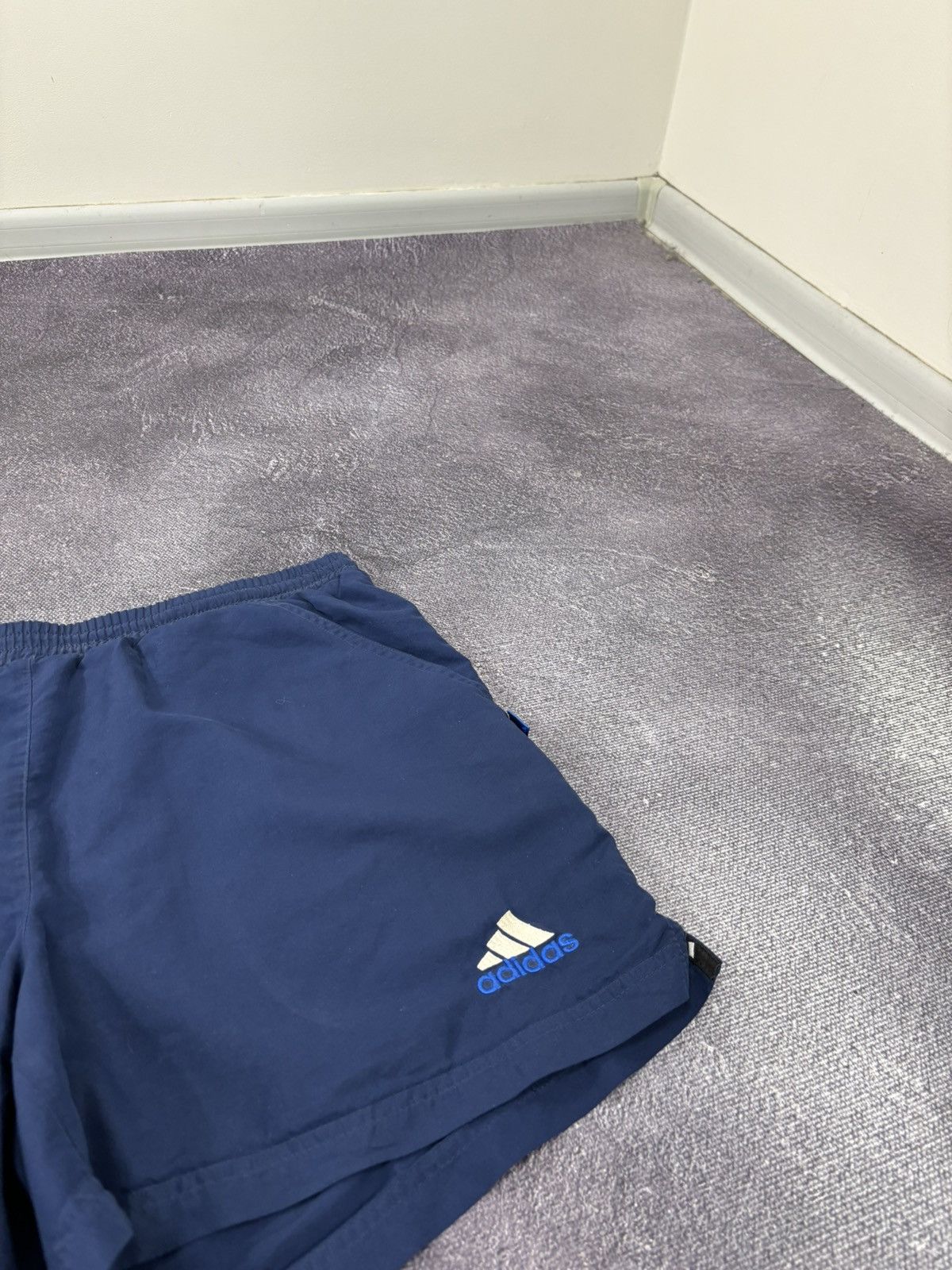 Adidas Vintage 90s Adidas Retro Hype Navy Blue Shorts Size US 36 / EU 52 - 4 Thumbnail