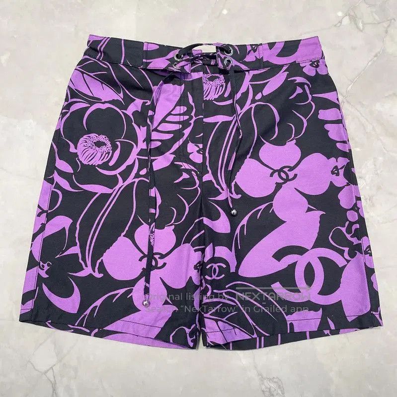 Chanel Chanel Purple Floral Print Summer Shorts . Size 28" / US 6 / IT 42 - 1 Thumbnail