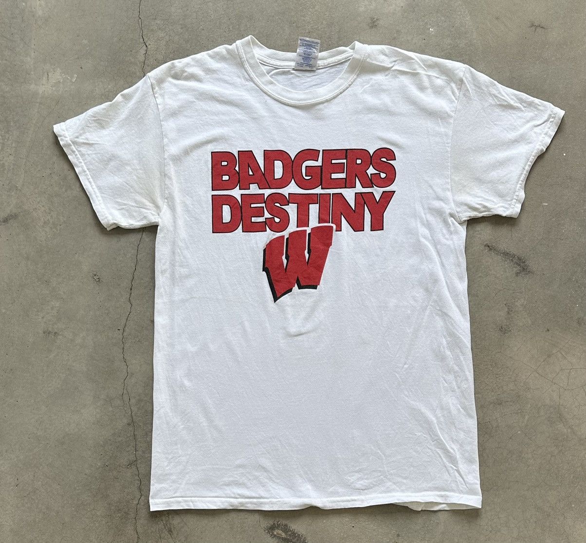 Gildan VINTAGE WISCONSINBADGERS DESTINY BASKETBALL TEE Size US M / EU 48-50 / 2 - 1 Thumbnail
