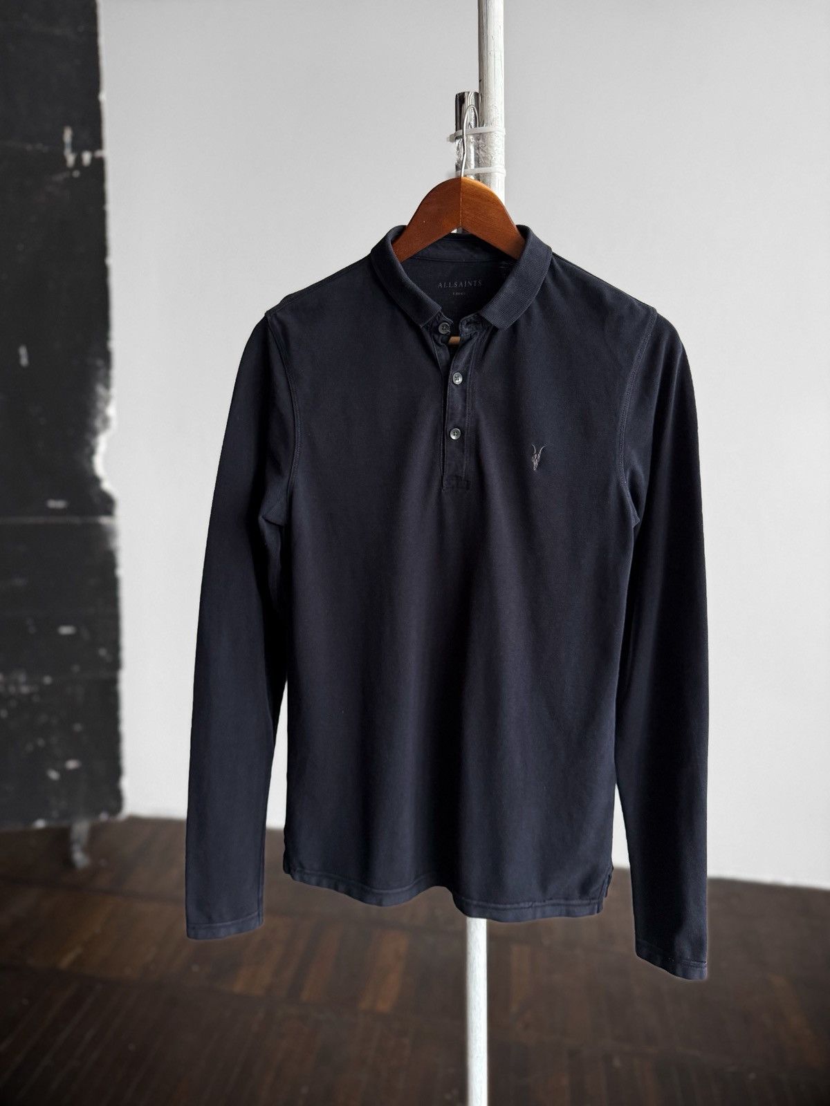 Allsaints AllSaints Mens Navy Long Sleeve Polo Shirt Ramskull Logo Size US XS / EU 42 / 0 - 2 Thumbnail