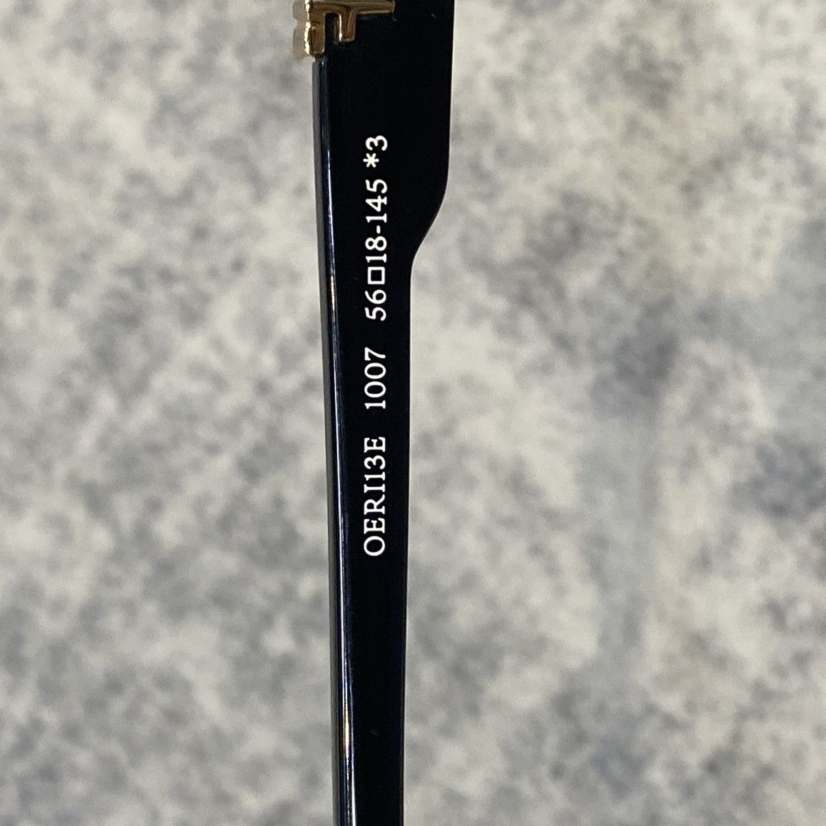 Off-White OFF WHITE STYLE 7C OERJ07CF24PLA0011000 BLACK Size ONE SIZE - 10 Thumbnail