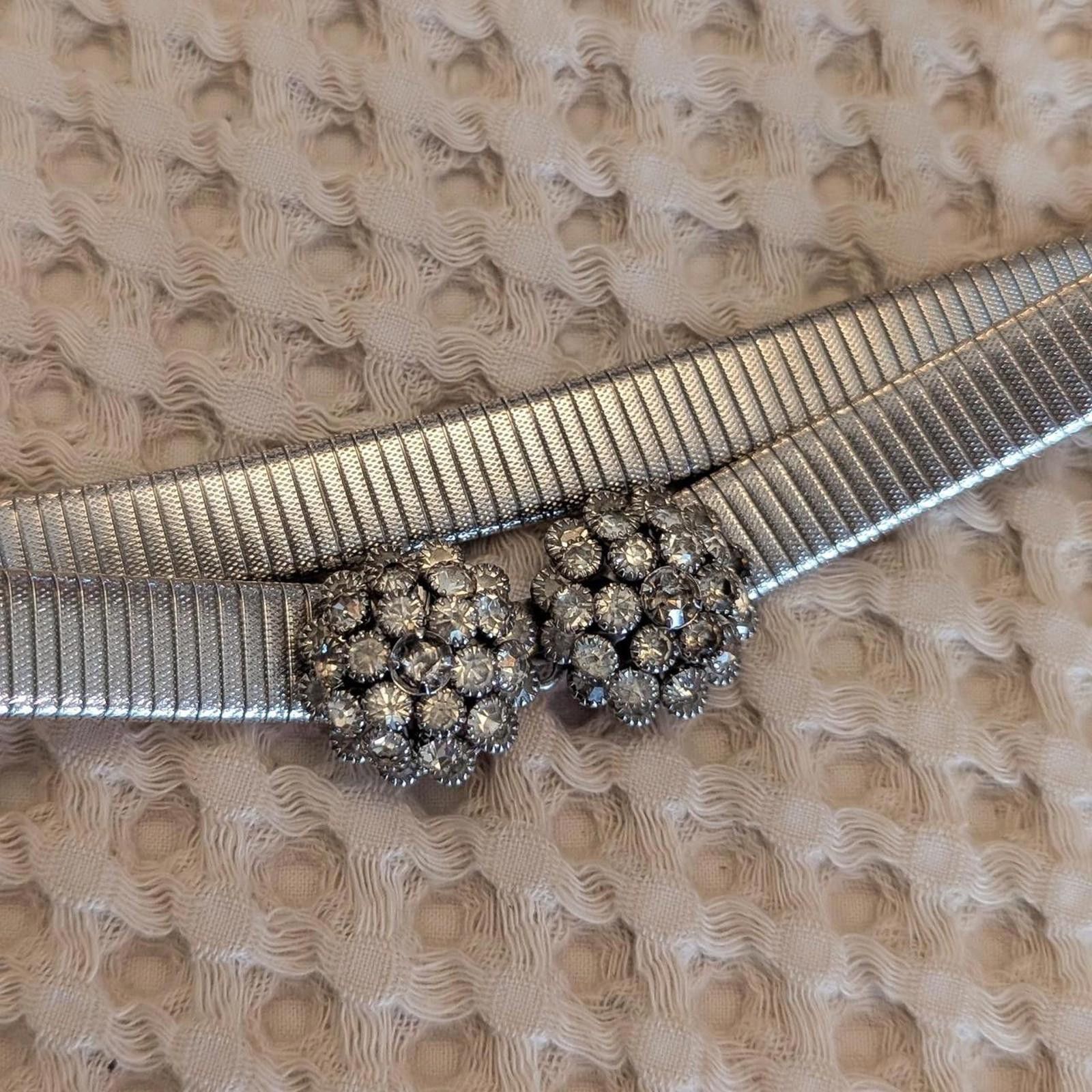 Other Retro Silver Coiled Stretch Jeweled Waist Belt Size ONE SIZE - 2 Thumbnail