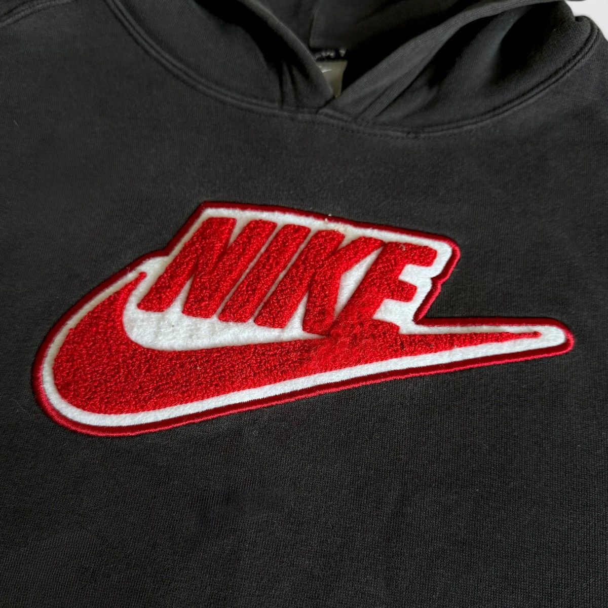 Nike Nike Y2K Fuzzy Chenille Spell Out Logo Hoodie Black Red Size US S / EU 44-46 / 1 - 1 Thumbnail