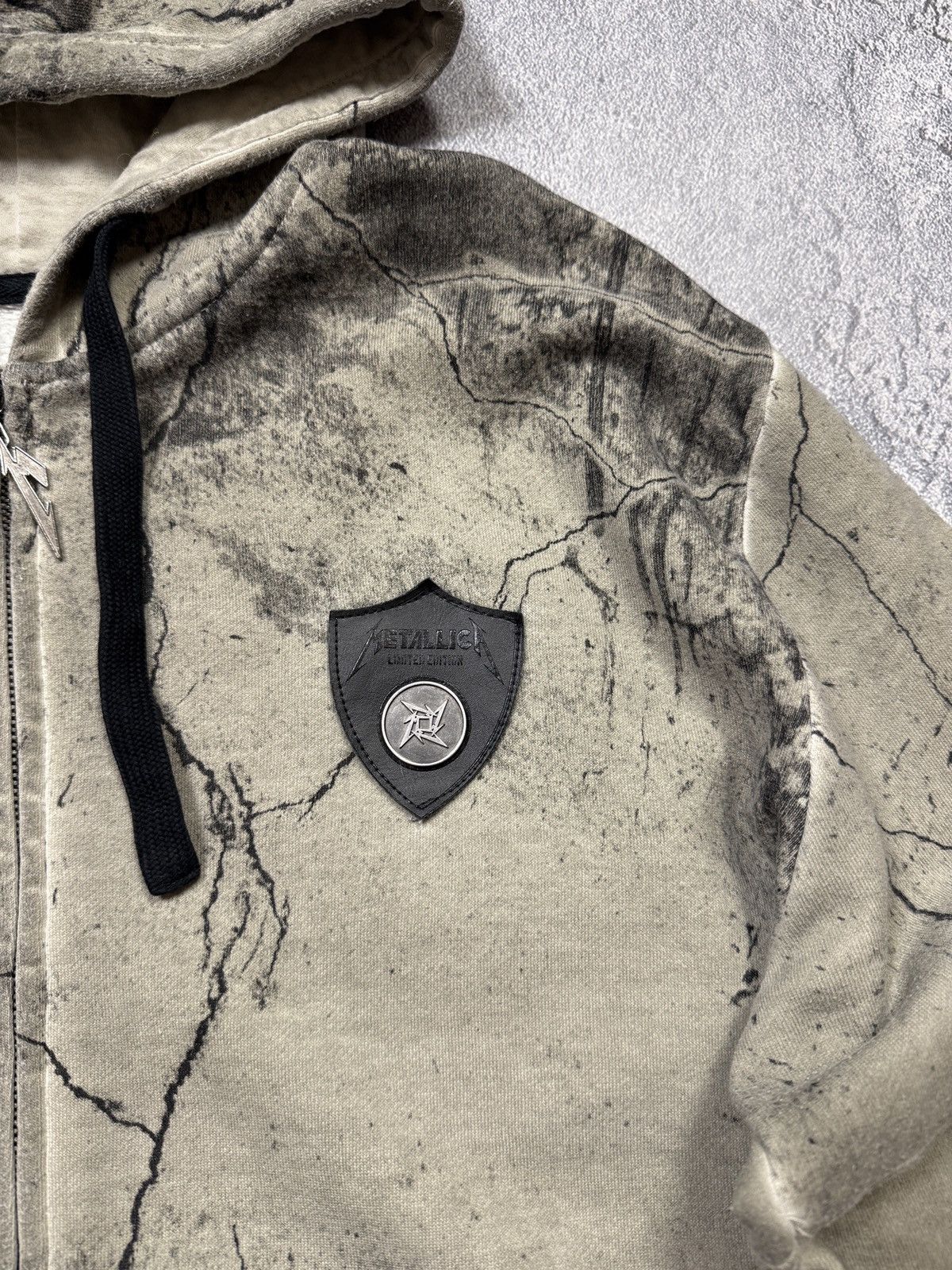 Gildan Crazy Y2K Metallica Hoodie Gotic Punk Effected Size US XL / EU 56 / 4 - 4 Thumbnail