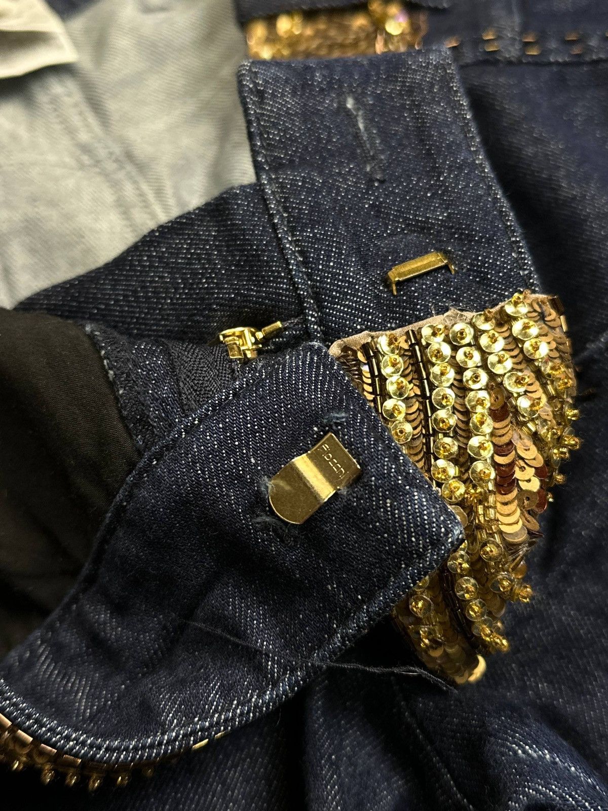Escada Vintage Escada Golden Belt Grunge Avantgarde Pants Denim Size US 32 / EU 48 - 7 Thumbnail