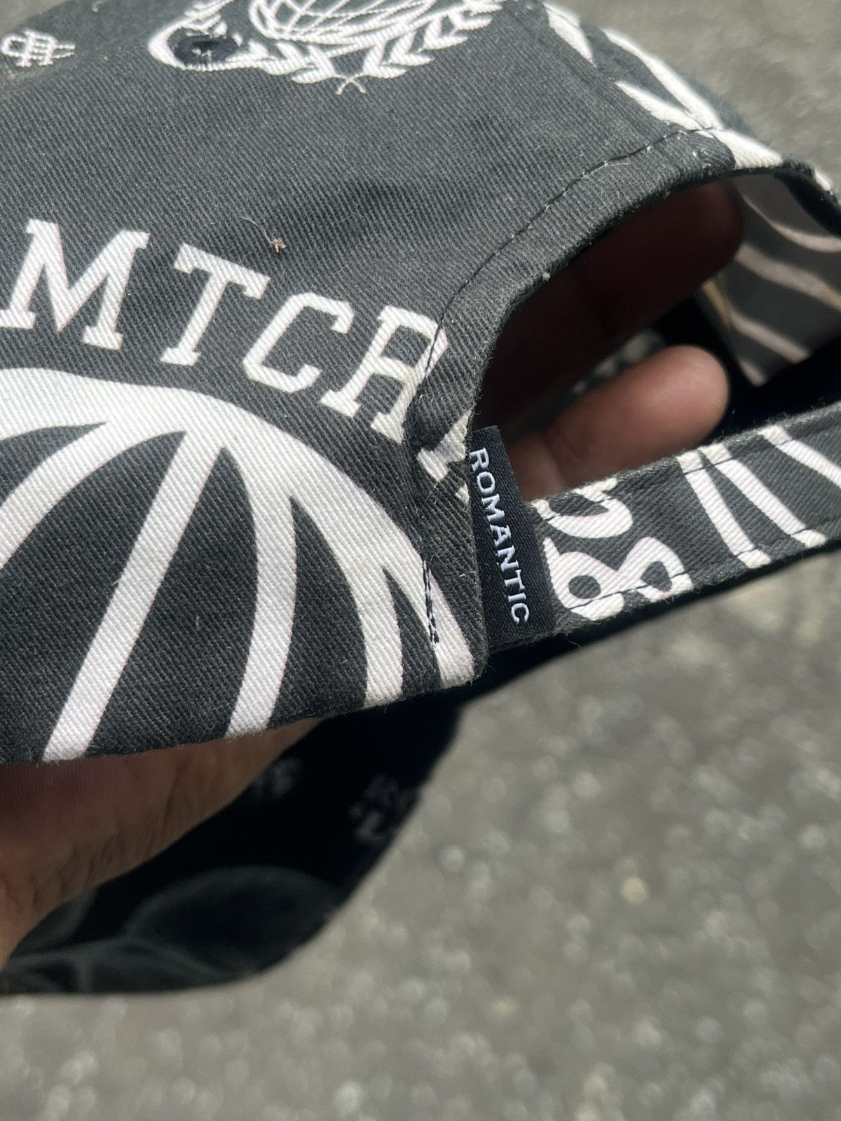 Japanese Brand Romantic Crown Streetwear Cap All Over Typography Print Size ONE SIZE - 5 Thumbnail