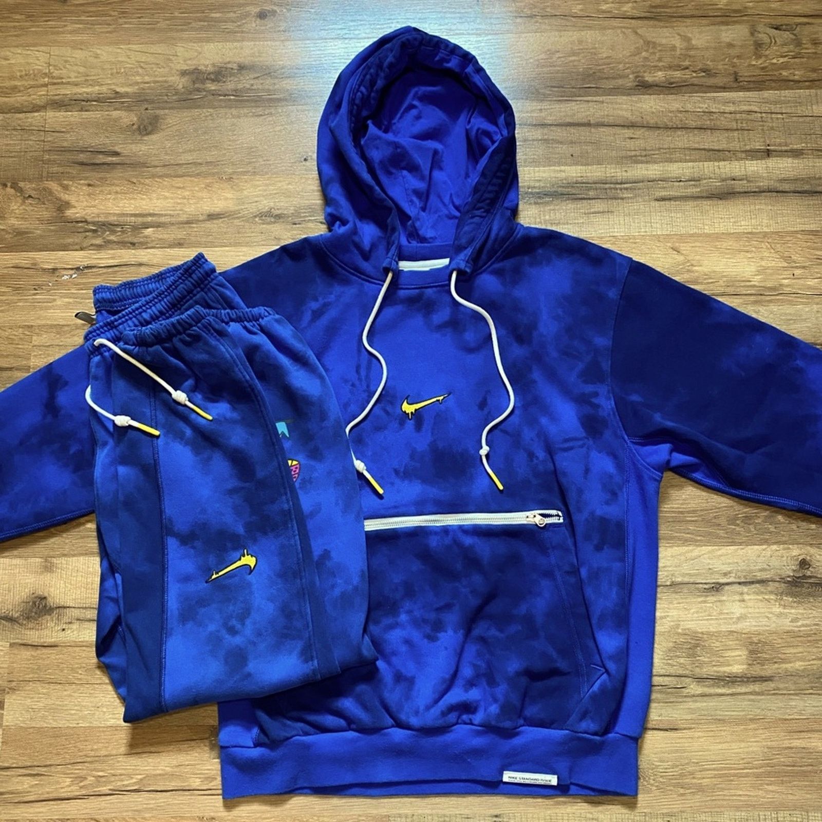 Nike Nike Standard Issue Peace Love Basketball Matching Set Size US M / EU 48-50 / 2 - 2 Thumbnail