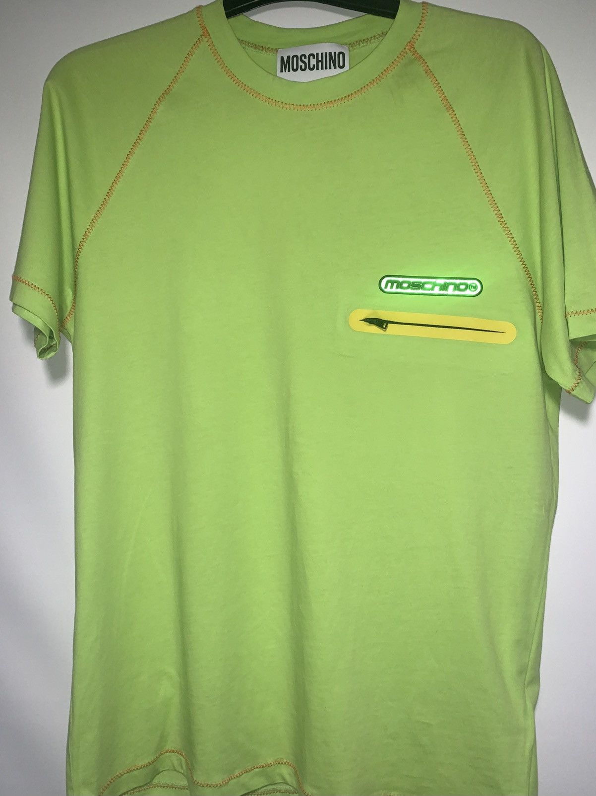 Moschino Moschino Logo Patch T-Shirt - Limited, Hard to Find, Size M Size US M / EU 48-50 / 2 - 2 Thumbnail