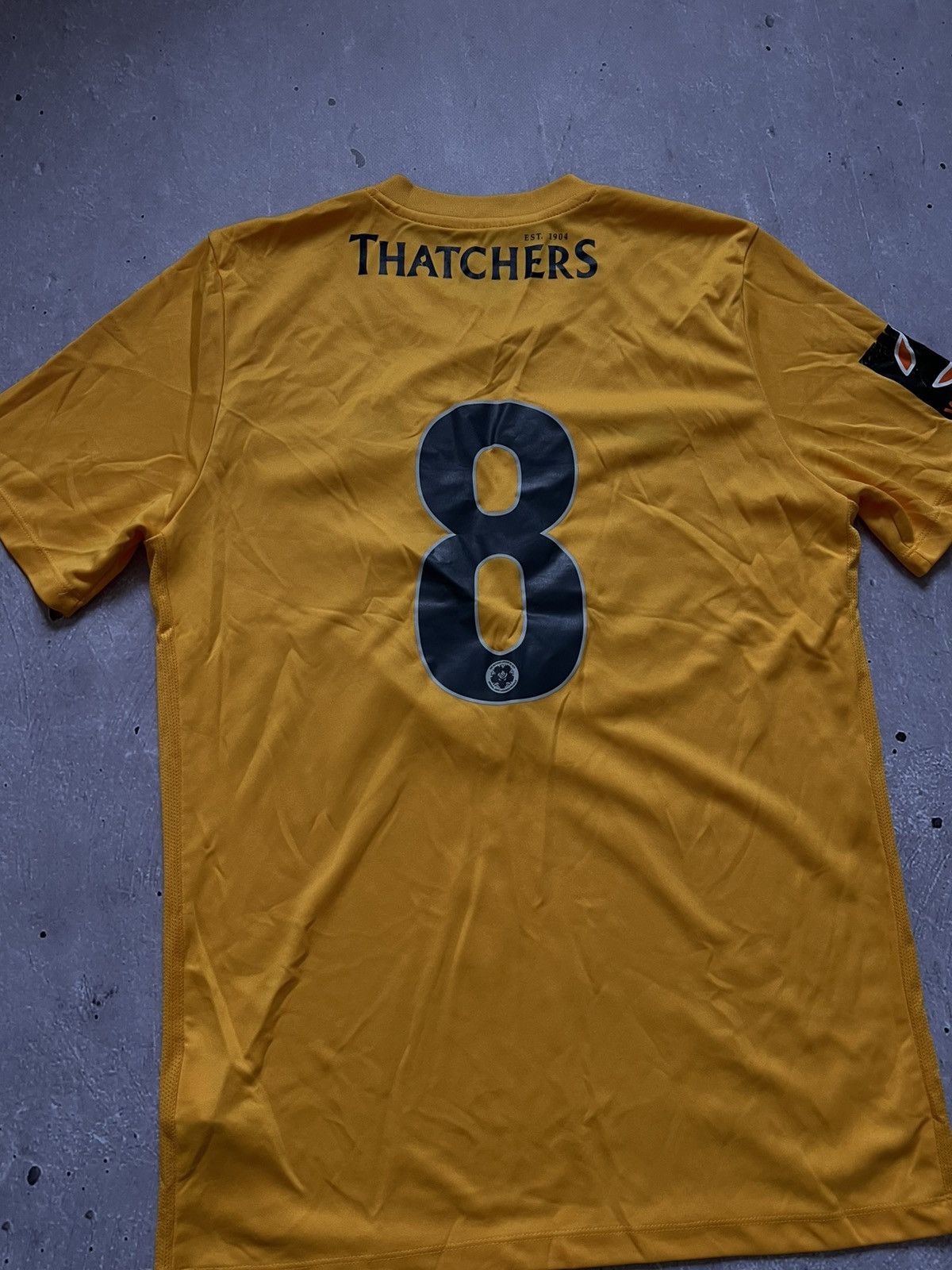 Nike Torquay United 2019-20 Nike t-shirt football jersey sz M #8 Size US M / EU 48-50 / 2 - 6 Thumbnail