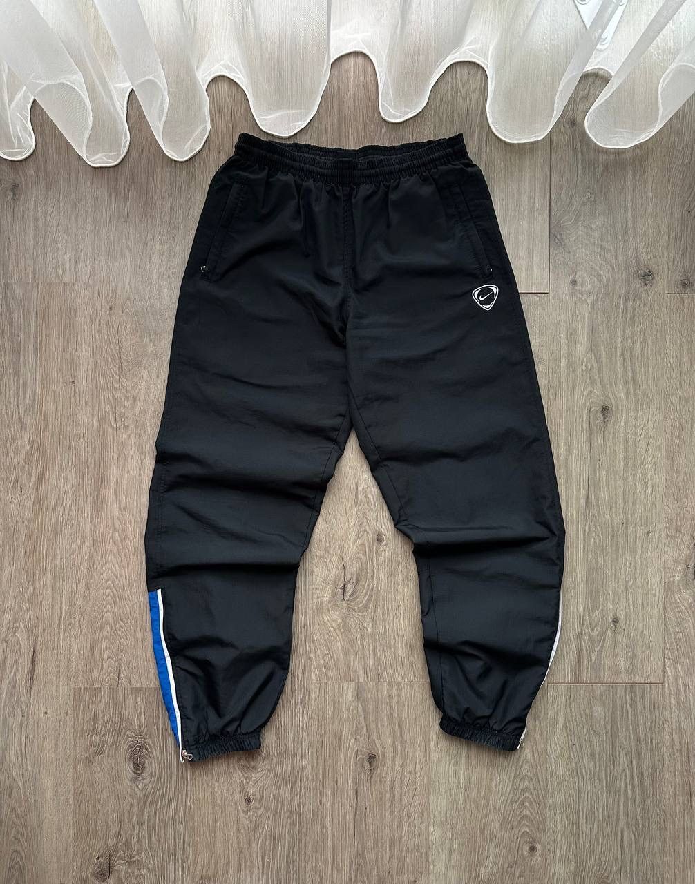 Nike × Nike ACG × Vintage Vintage Nike Black Big Logo Nylon Pants Size US 30 / EU 46 - 1 Thumbnail