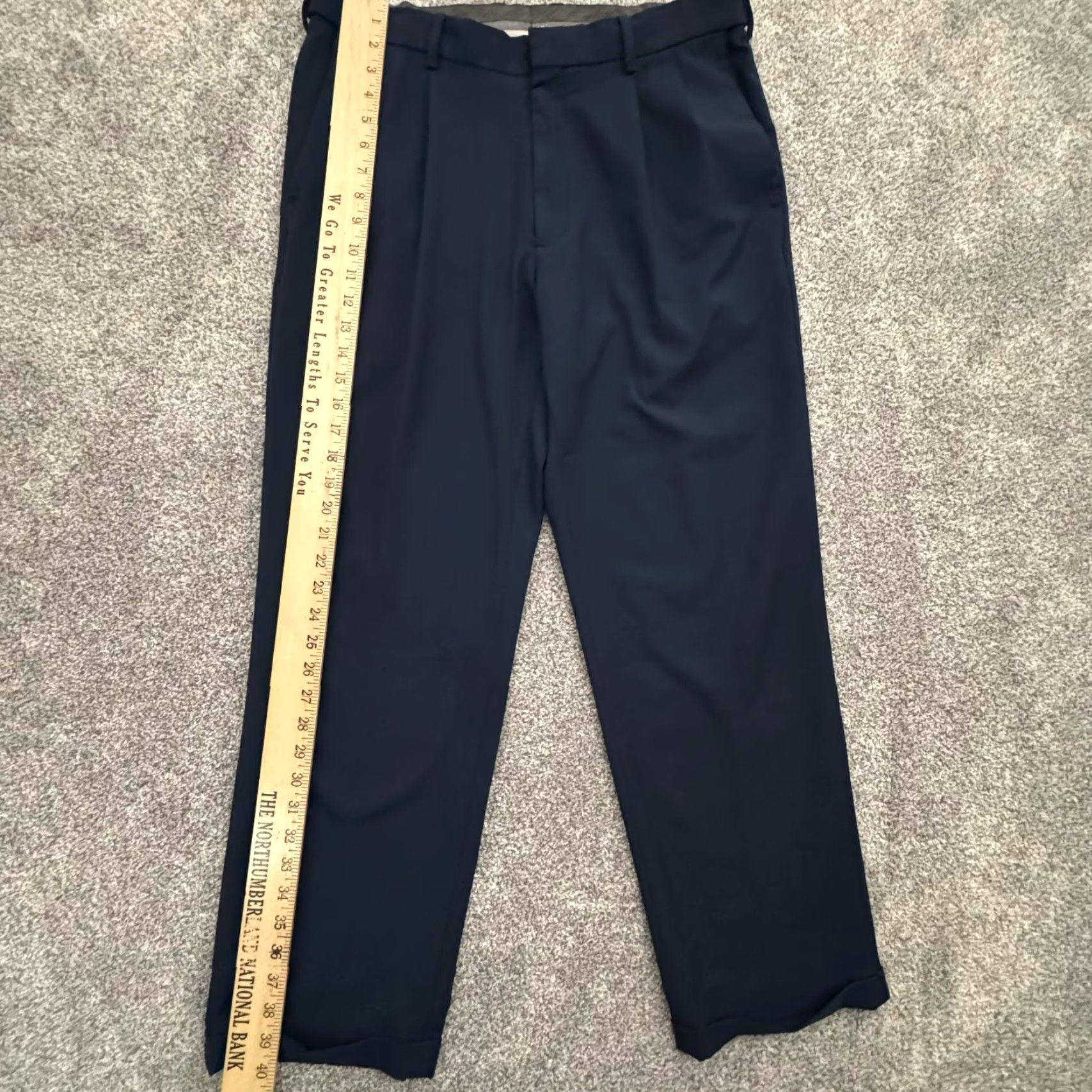 Haggar Haggar Dress Pants Mens 34x30 Office Classic Fit Preppy Navy Blue Dress Pants Mens 34x30 Navy Blue Preppy Comfort Pockets Classic Fit Size US 34 / EU 50 - 2 Thumbnail