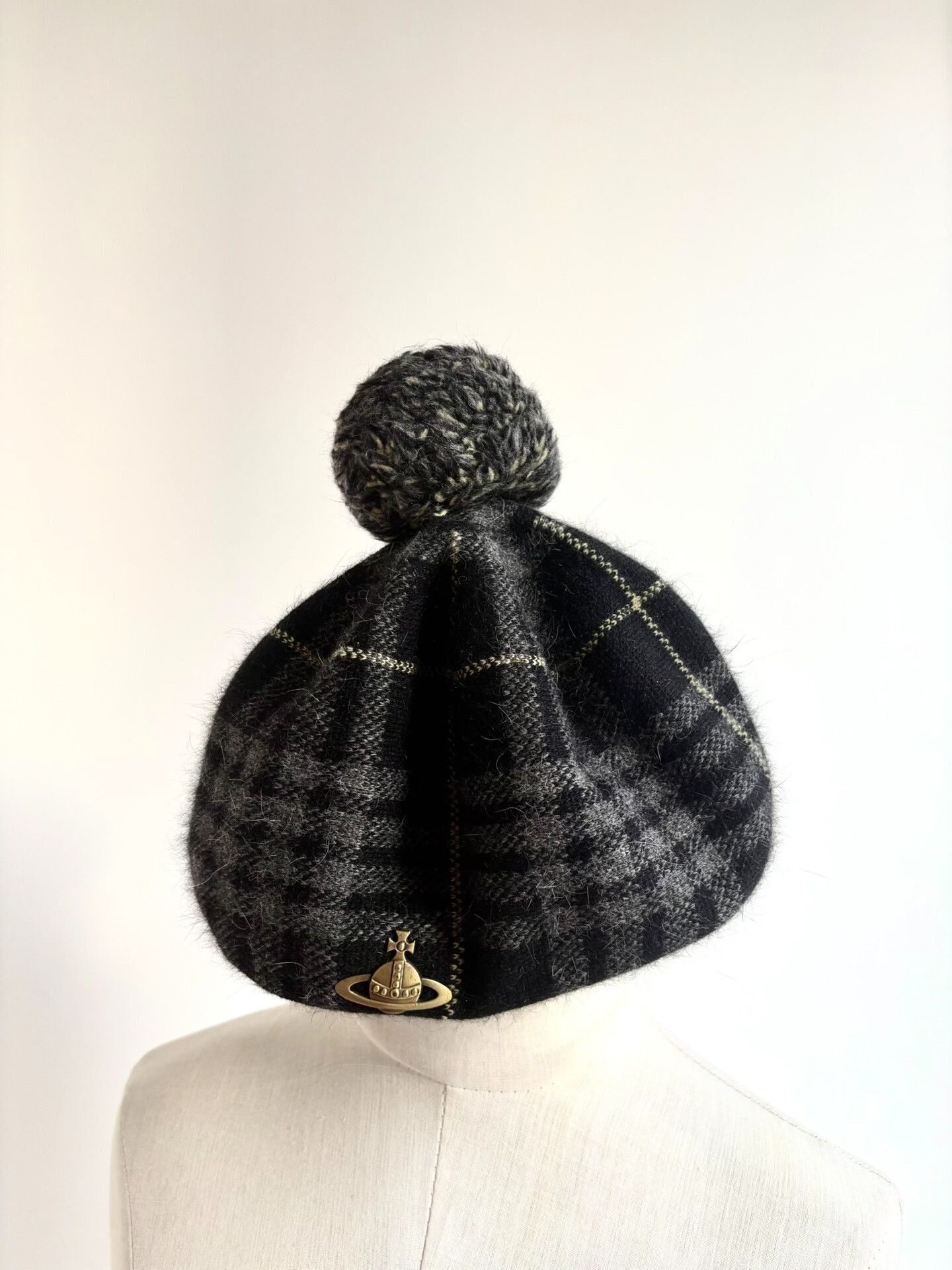 Vivienne Westwood vivienne westwood gray and black beret hat Size ONE SIZE - 1 Thumbnail