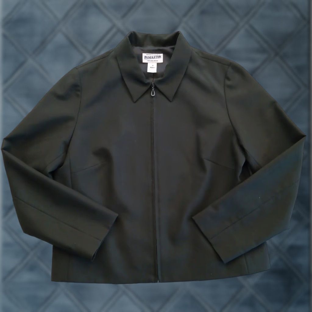 Pendleton Pendleton Jacket Womens Size 14 Green Collared Full Zip Lined Wool Solid Long Sleeve Zip Women 14 Green Lined Jacket Clothing Pendleton Women's Jacket Size XL / US 12-14 / IT 48-50 - 1 Thumbnail