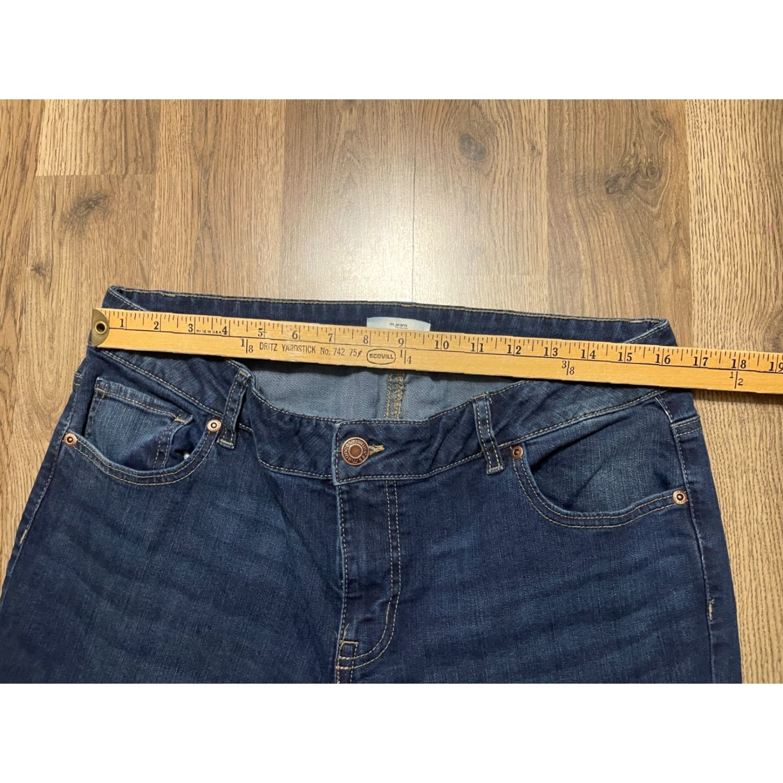 Vintage Maurices M Jeans Women’s 14W Blue Denim Classic Flared Jeans 5-Pocket | Regular Fit | Inseam 30 in | Medium Wash | Blue | 14W Womens MAURICES Jeans Size 36" / US 14 / IT 50 - 7 Thumbnail