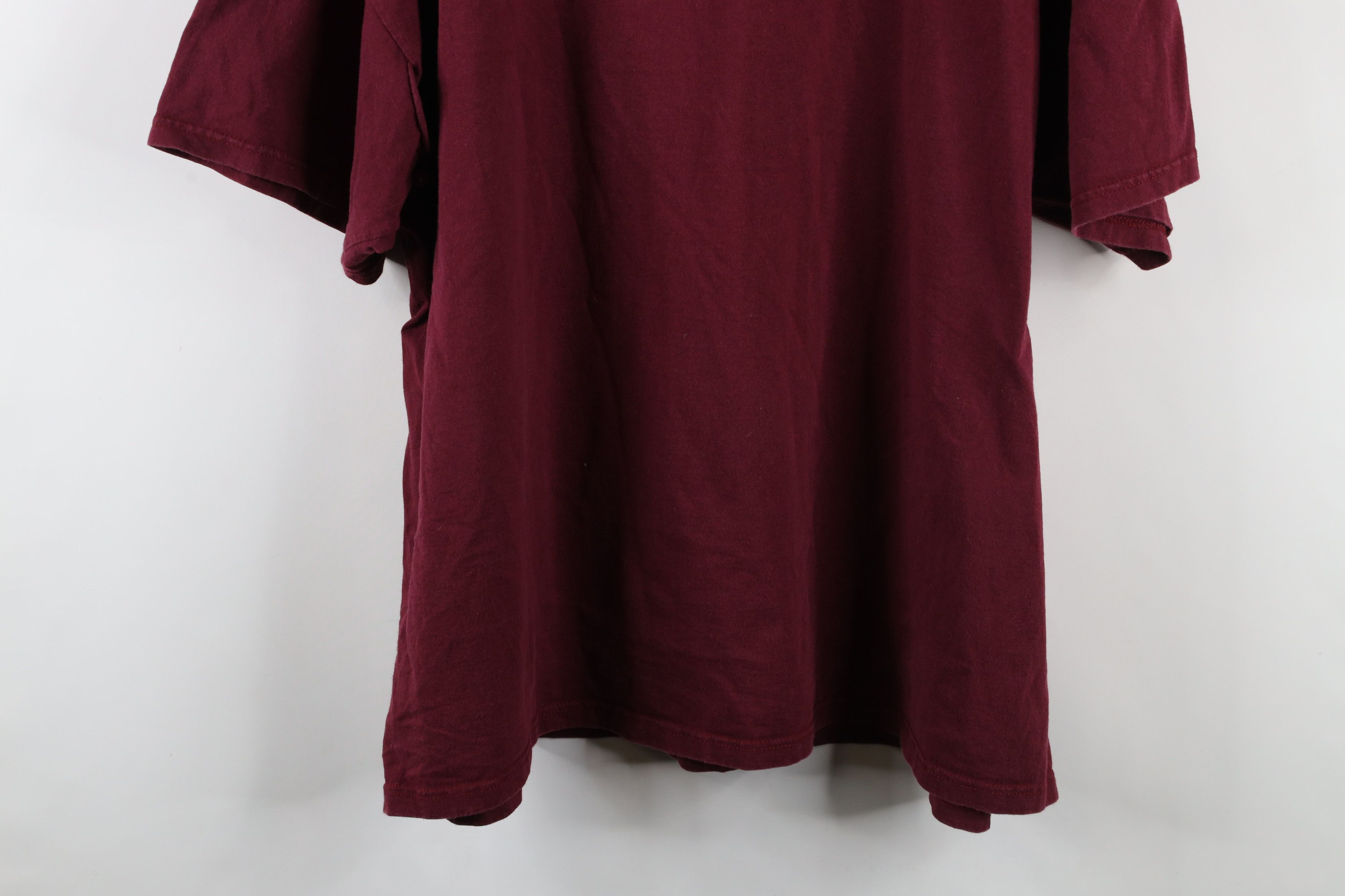 Vintage Vintage 90s Jeep Motors Short Sleeve T-Shirt Maroon USA Size US XXL / EU 58 / 5 - 9 Thumbnail