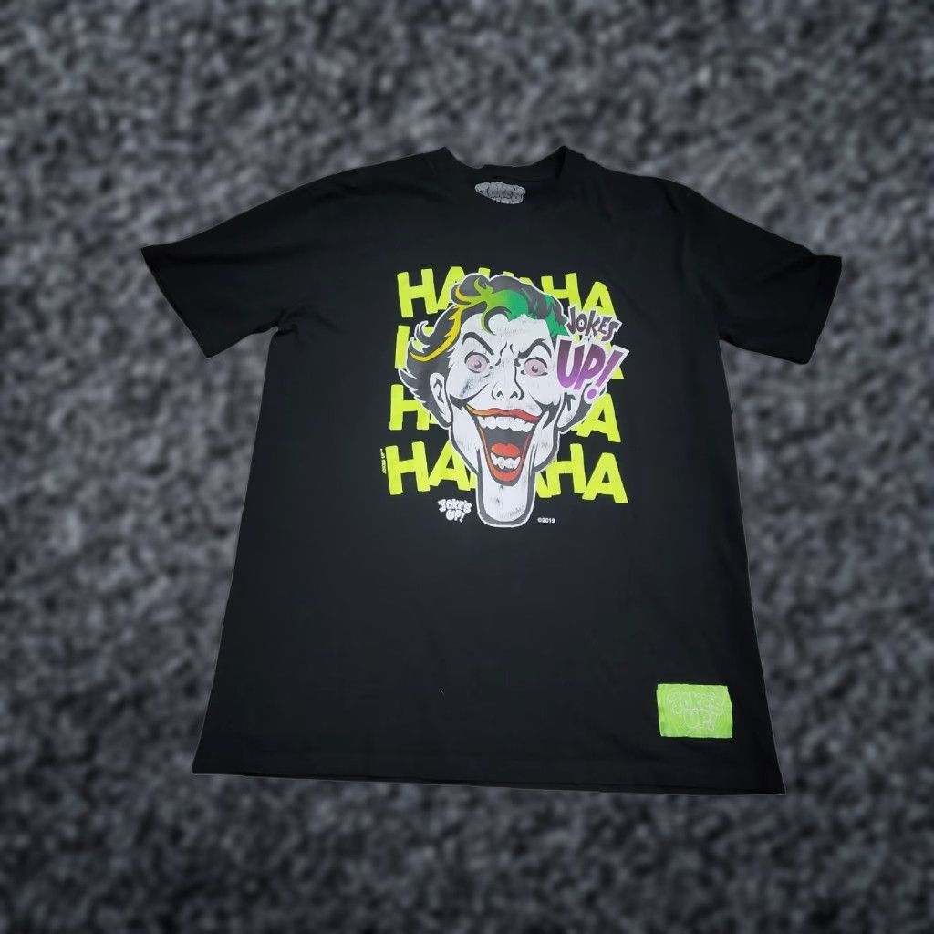 Vintage VINTAGE Jokes Up Joker Face Comics T-Shirt Black Short Sleeve Adult Large Distressed Funny Beach Birthday Mens Size US L / EU 52-54 / 3 - 1 Thumbnail
