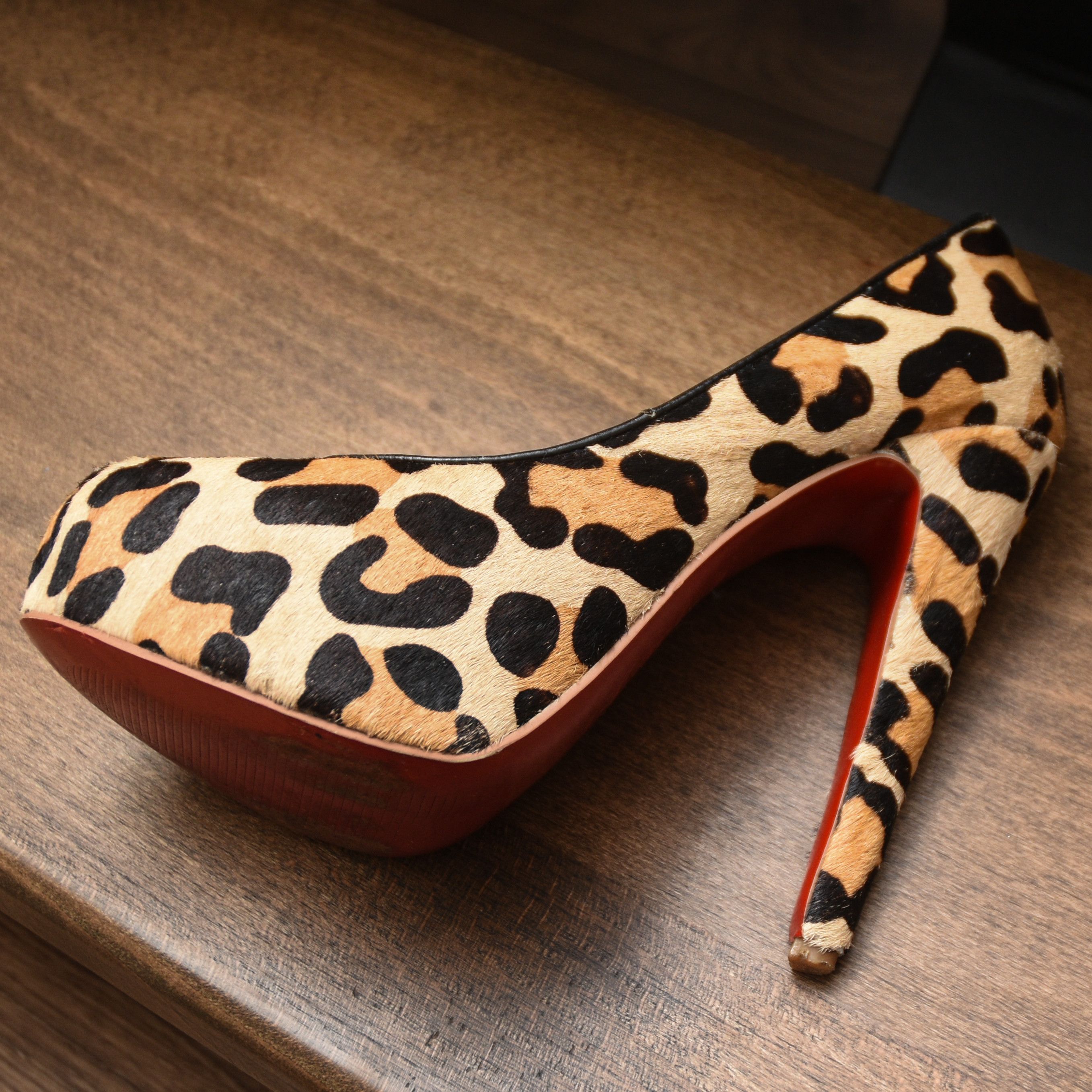 Christian Louboutin Christian Louboutin Leopard Calf Hair Platform Pumps Heels Size US 9 / IT 39 - 12 Thumbnail