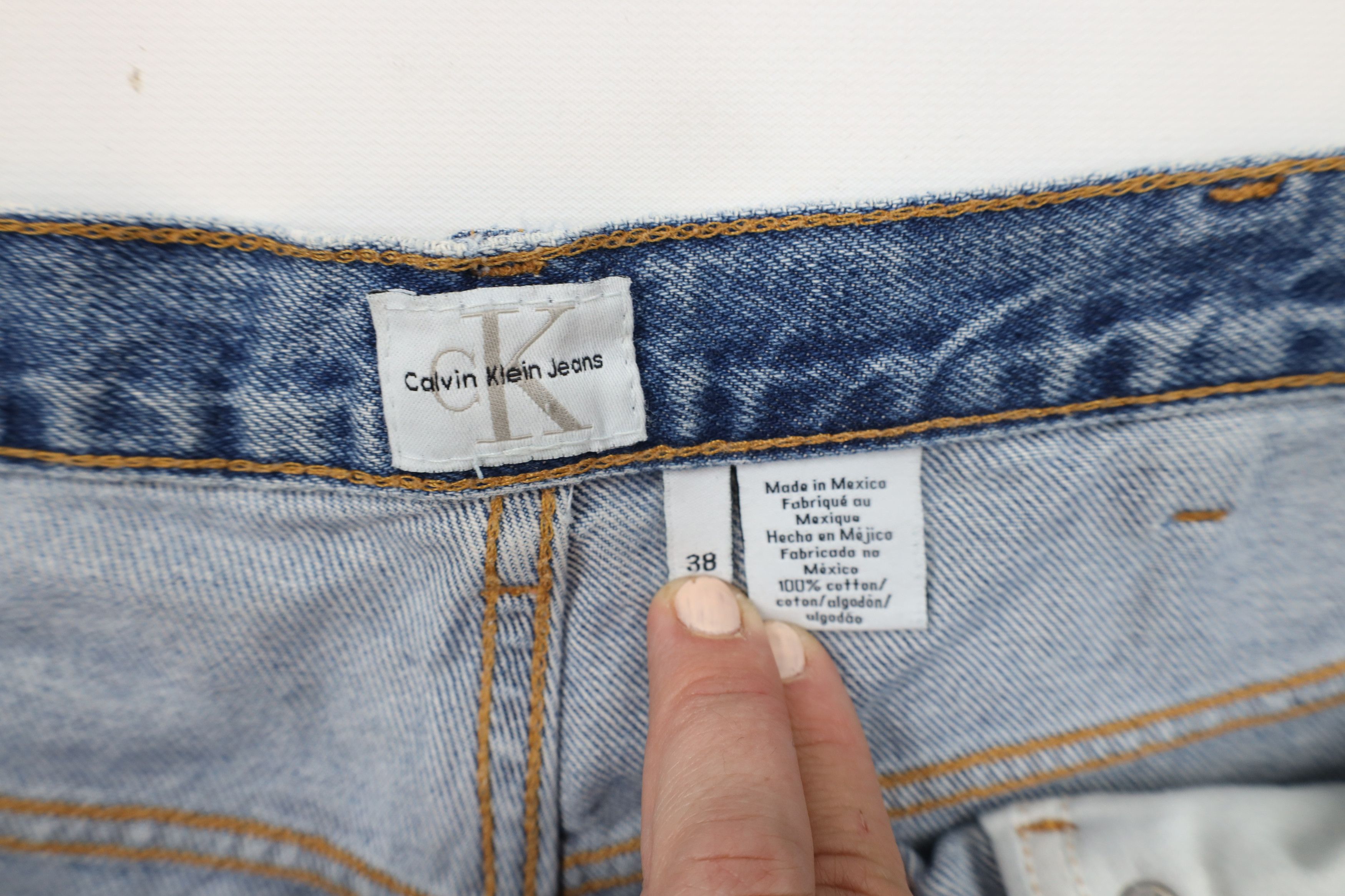 Calvin Klein × Vintage Vintage 90s Calvin Klein Relaxed Fit Denim Jean Shorts Jorts Size US 38 / EU 54 - 8 Thumbnail
