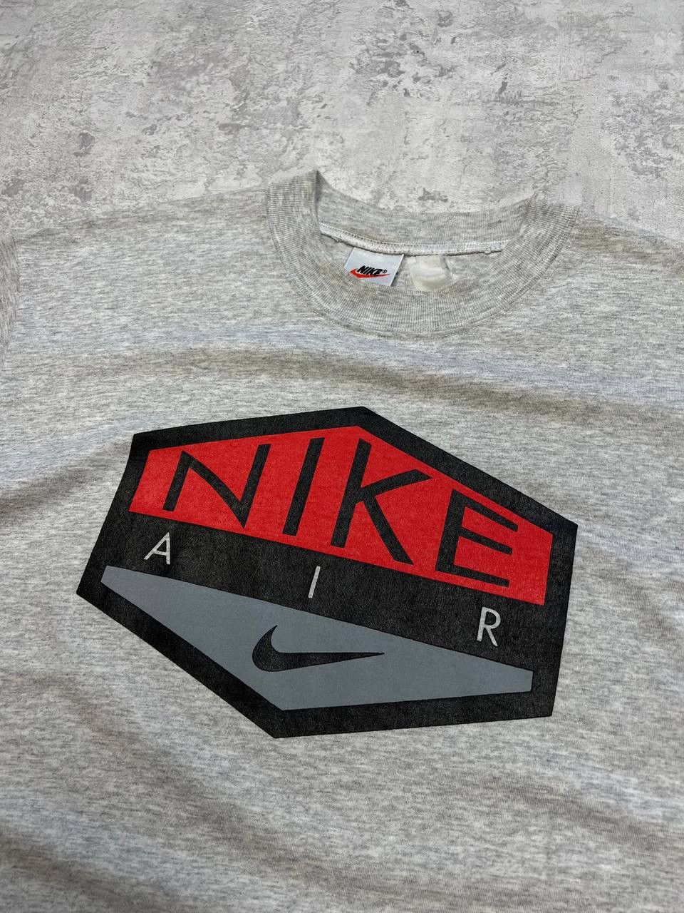 Nike Vintage Nike AIR T-Shirt Big Logo Size US L / EU 52-54 / 3 - 4 Thumbnail