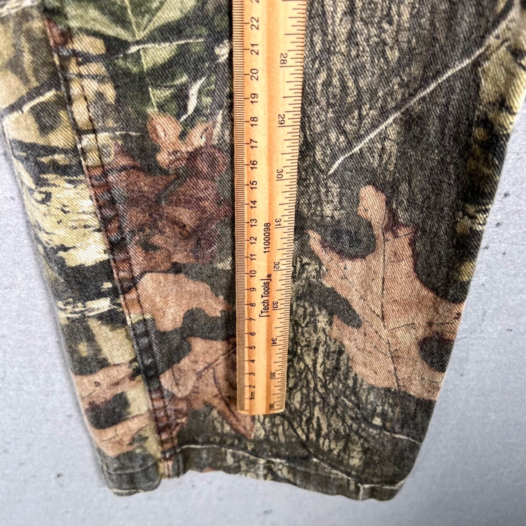 Realtree Braided River Mens 32 x 28 Real Tree Camouflage Pants Cotton Outdoor Hunting Camouflage Pockets Straight Ankle Boomers fall winter 90s Mens Size US 32 / EU 48 - 6 Thumbnail