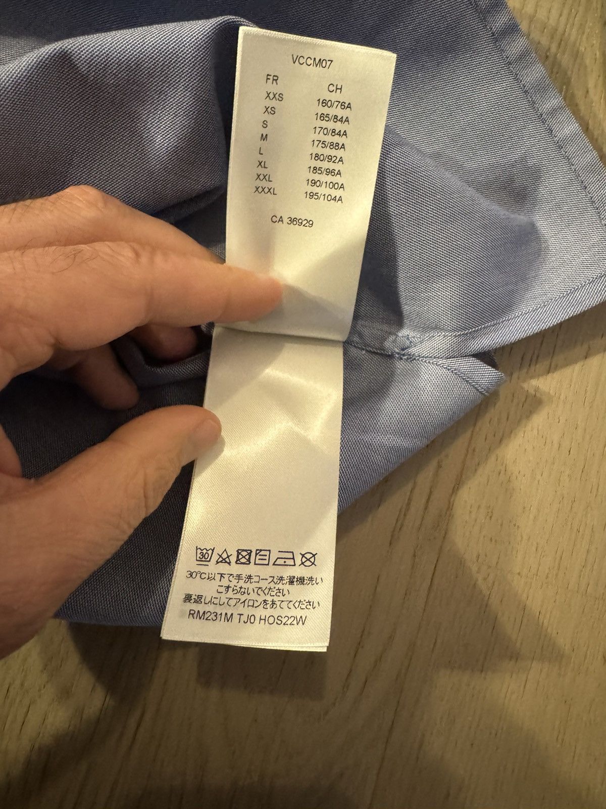 Louis Vuitton LOUIS VUITTON shirt see photos for real tape measurements Size US M / EU 48-50 / 2 - 19 Thumbnail