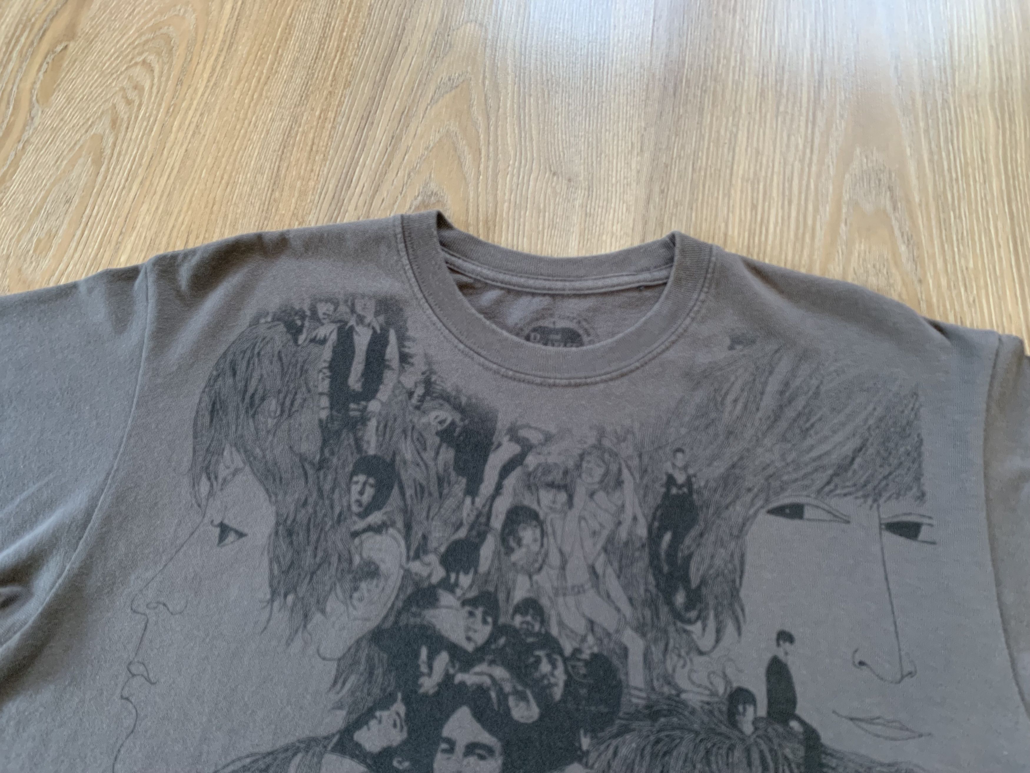 Band Tees The Beatles Revolver T-Shirt Size US M / EU 48-50 / 2 - 4 Thumbnail