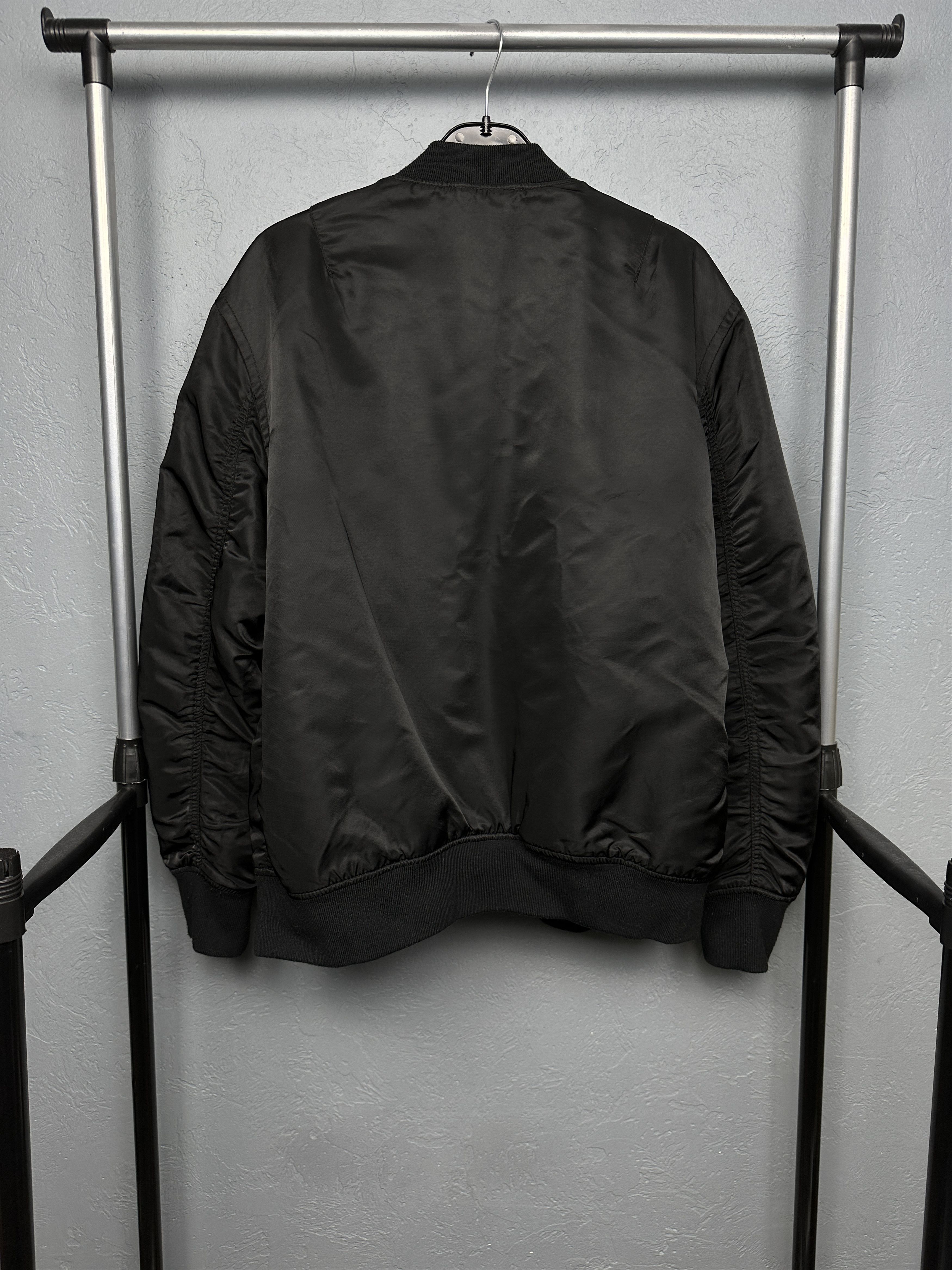 H&M × The Weeknd H&M x The Weekend XO Bomber Jacket Patch Satin Size US M / EU 48-50 / 2 - 7 Thumbnail