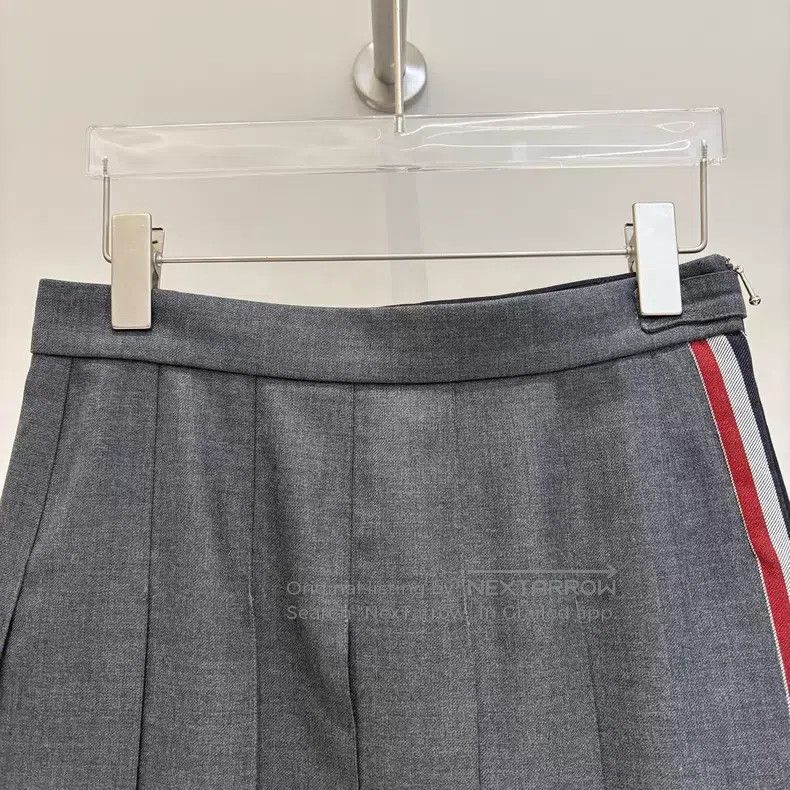Thom Browne Thom Browne Color Blocked Pleated Skirt Size 25" / US 0 / IT 36 - 3 Thumbnail