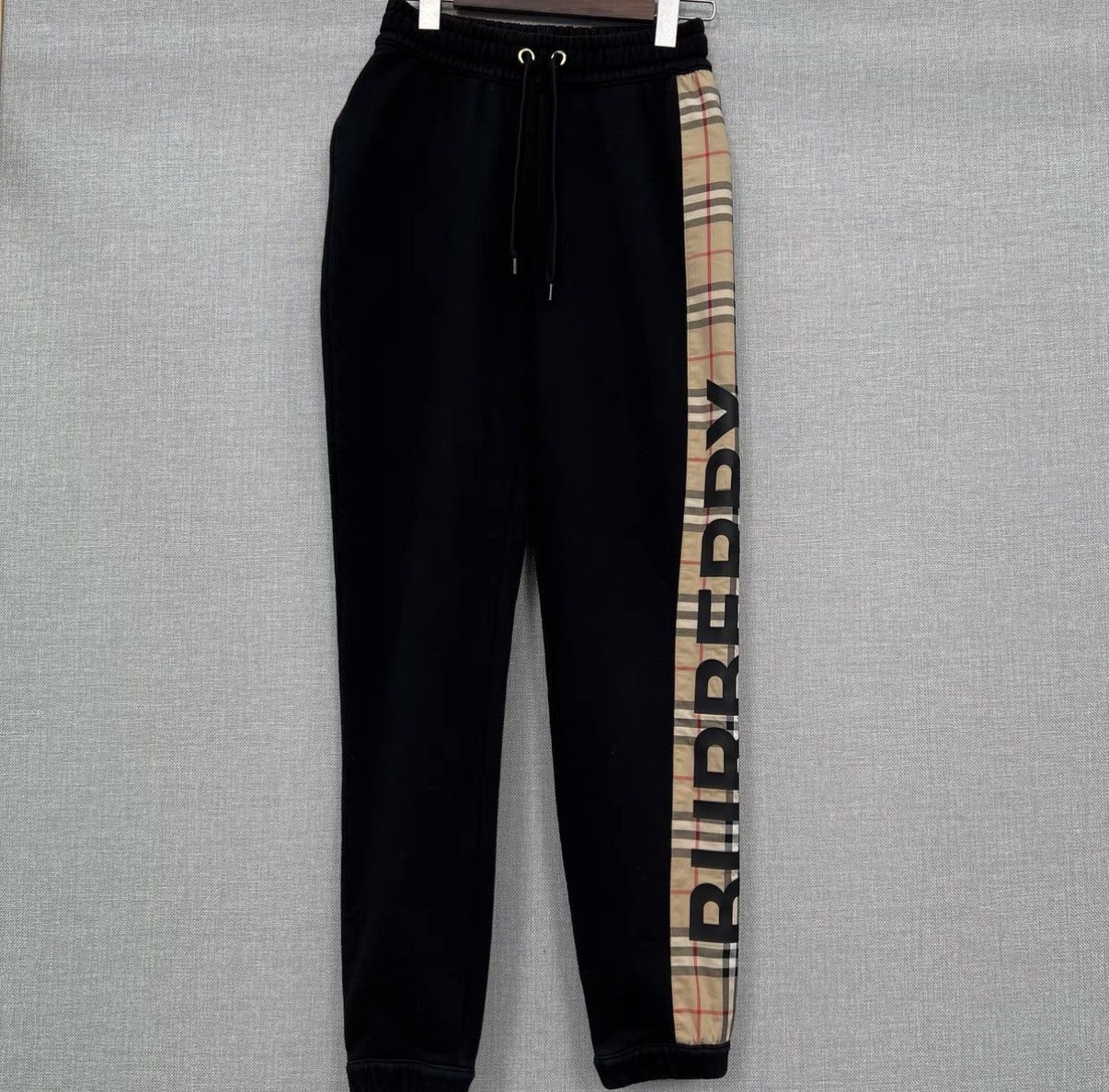Burberry Burberry Black Classic Check Print Logo Casual Pants Size US 28 / EU 44 - 1 Thumbnail
