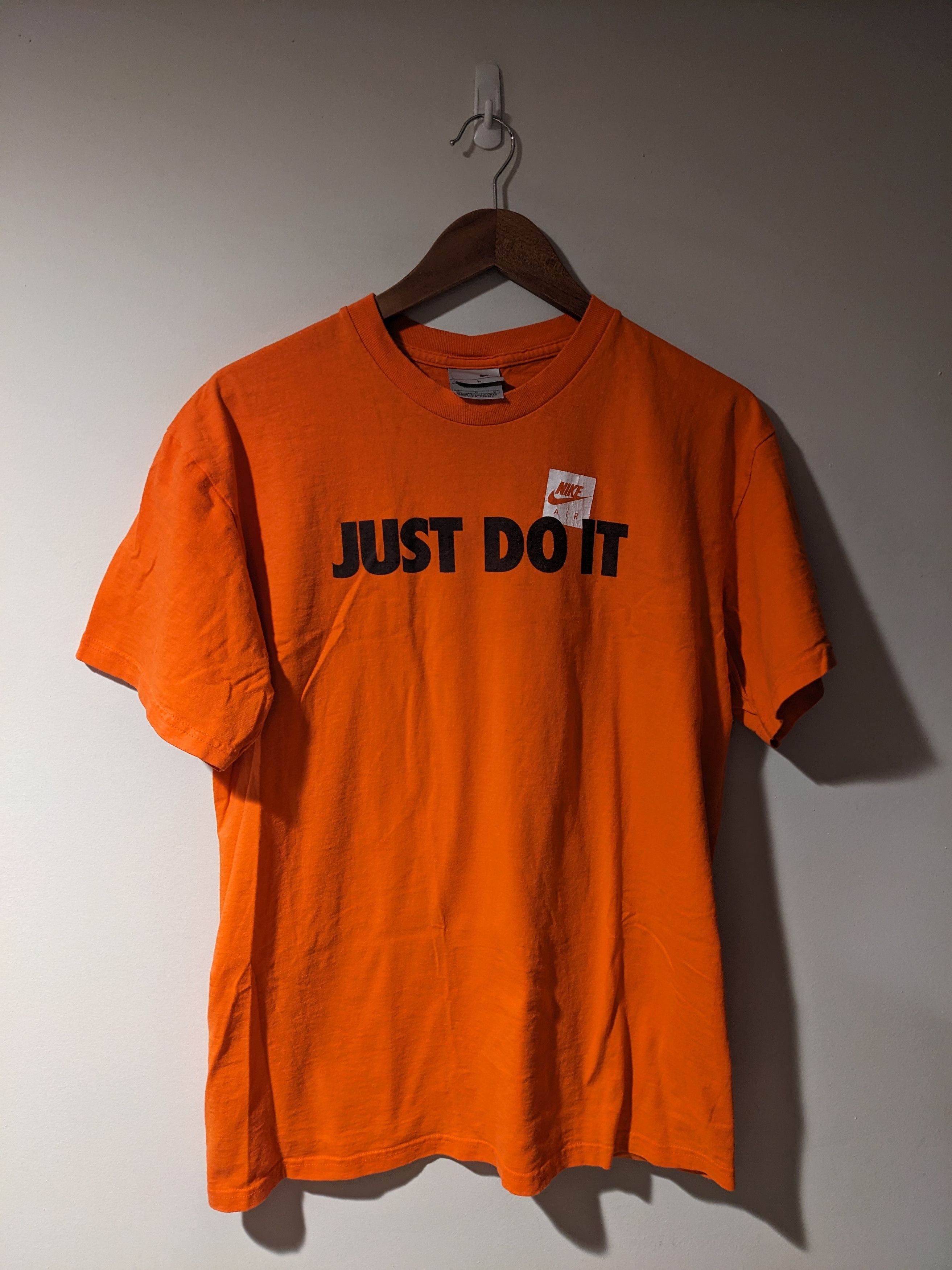 Nike × Vintage Vintage Y2K Just Do It Nike Swoosh Orange Large T-Shirt Size US L / EU 52-54 / 3 - 1 Thumbnail