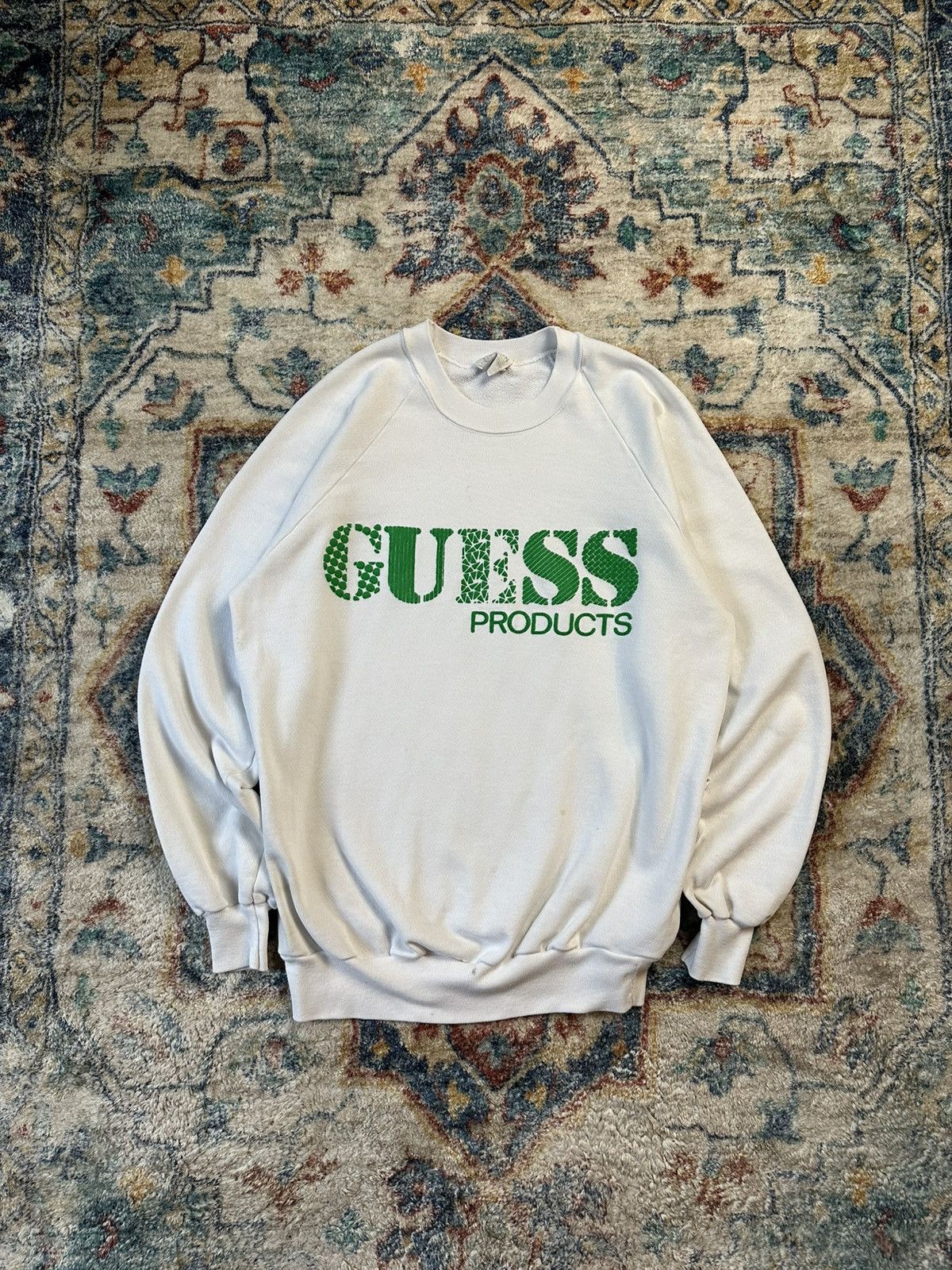 Guess Vintage Guess Products Spellout Crewneck Medium Size US M / EU 48-50 / 2 - 1 Thumbnail