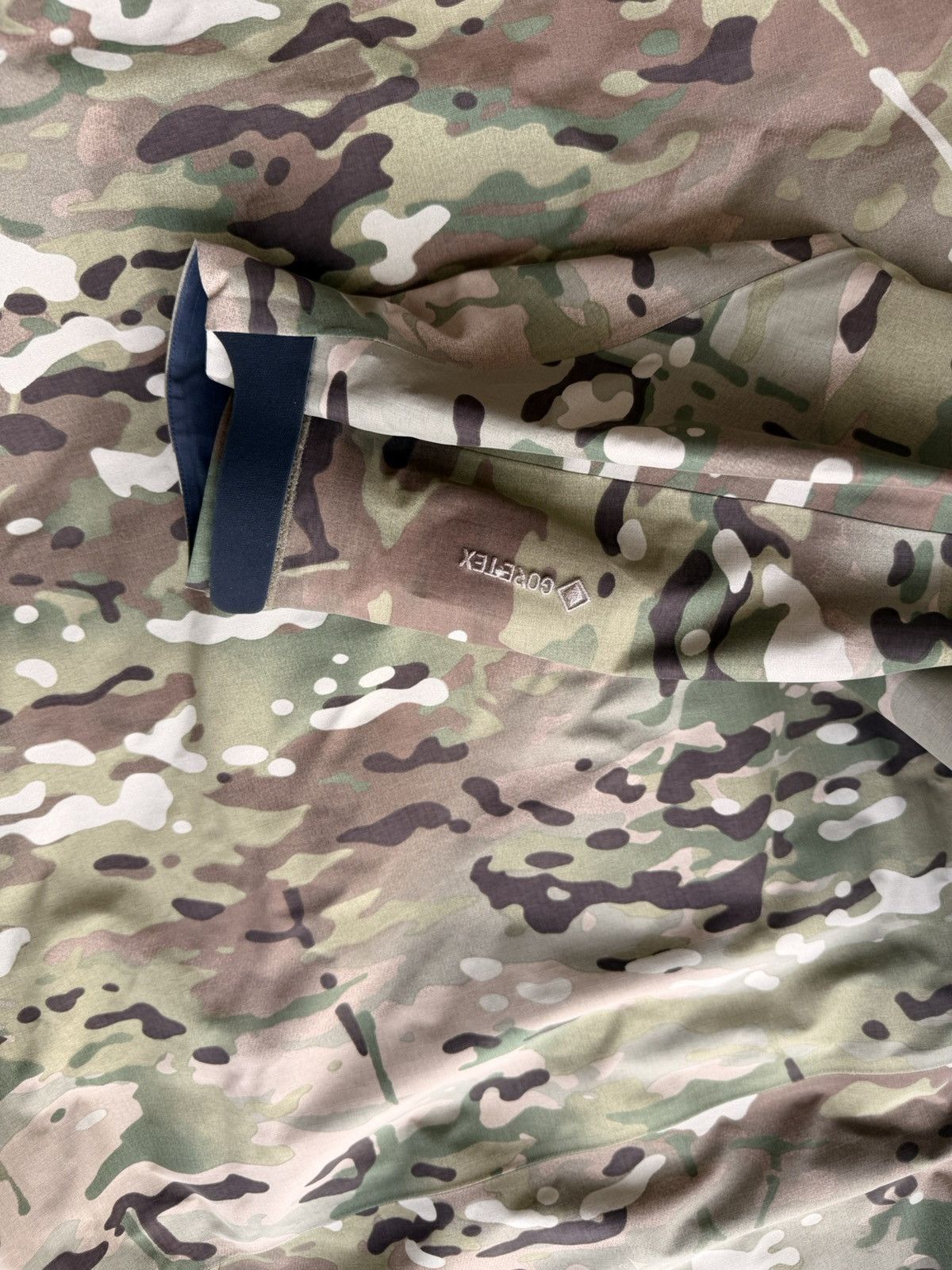 Arc'teryx Arc’teryx LEAF Alpha Gen 2.1 Multicam XL Size US XL / EU 56 / 4 - 12 Thumbnail