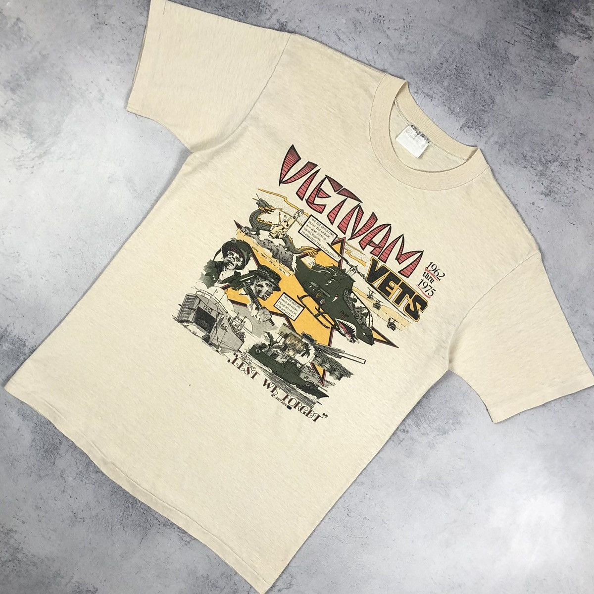 Vintage 90s Vietnam Vets Lest We Forget R. Wetzel Tee Size US L / EU 52-54 / 3 - 1 Thumbnail