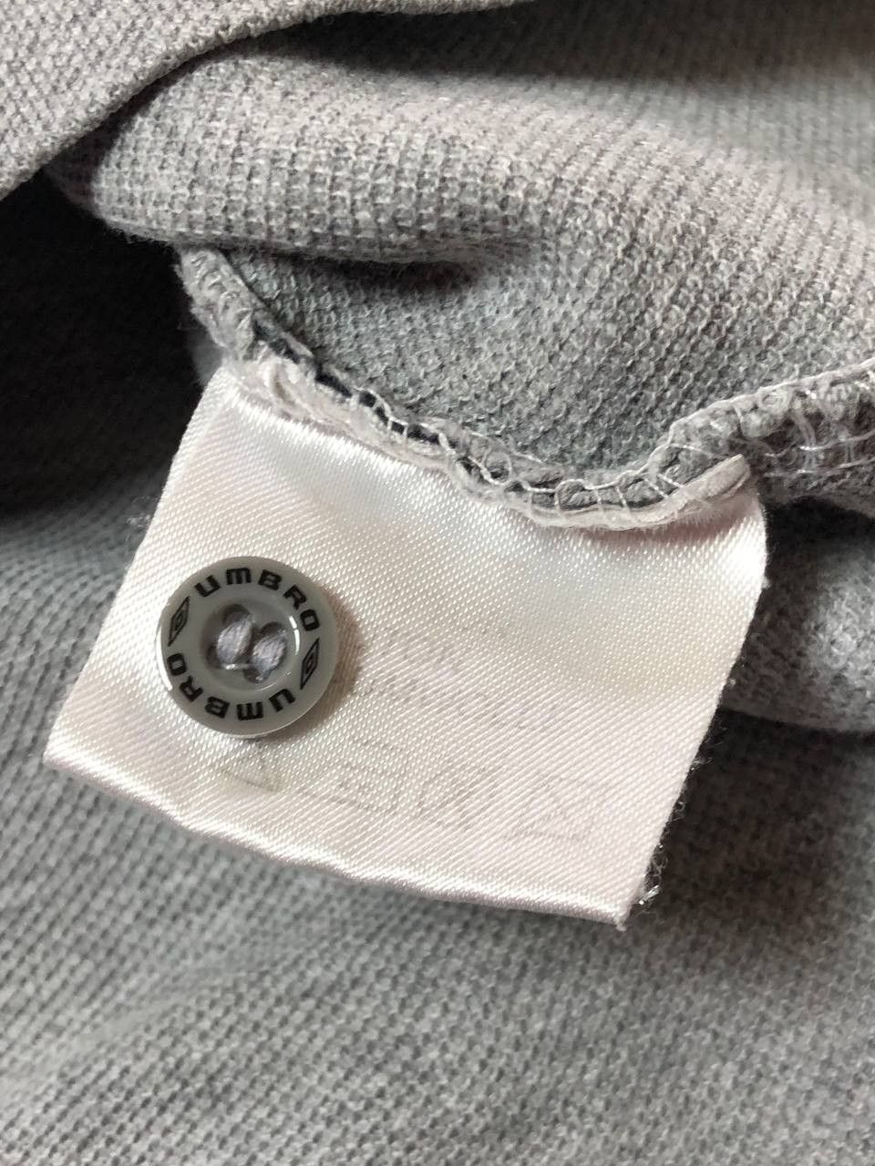 Umbro Gray Polo Logo Umbro Vintage Streetwear T-Shirt Size US M / EU 48-50 / 2 - 11 Thumbnail