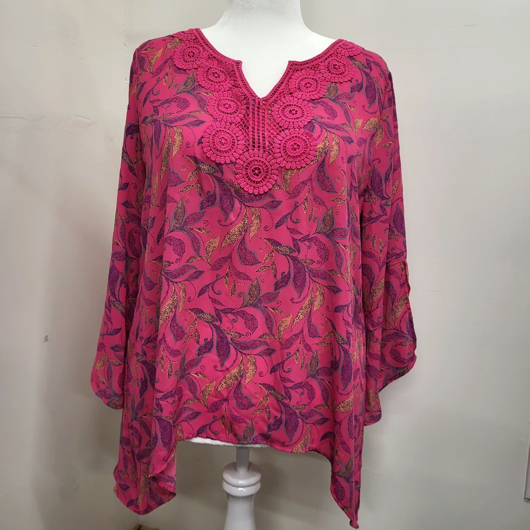 Pinko The Pioneer Woman Shirt Blouse Botanic Pink Sharkbite Hem 3/4 Sleeve Floral Multicolor L Size L / US 10 / IT 46 - 2 Thumbnail