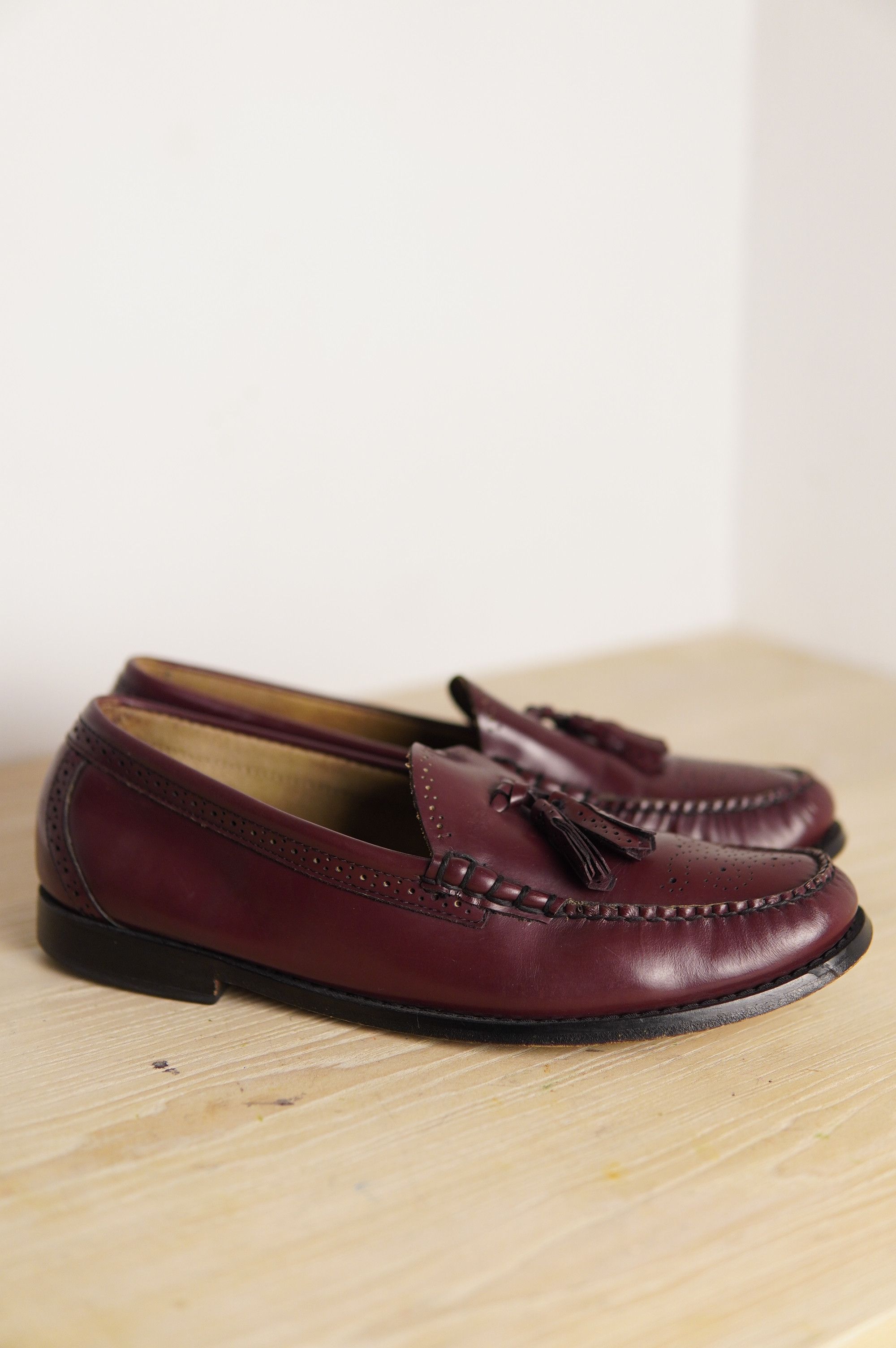 G.H. Bass & Co. Bass Weejuns Larkin Brogue Leather Wine Size US 10.5 / EU 43-44 - 4 Thumbnail