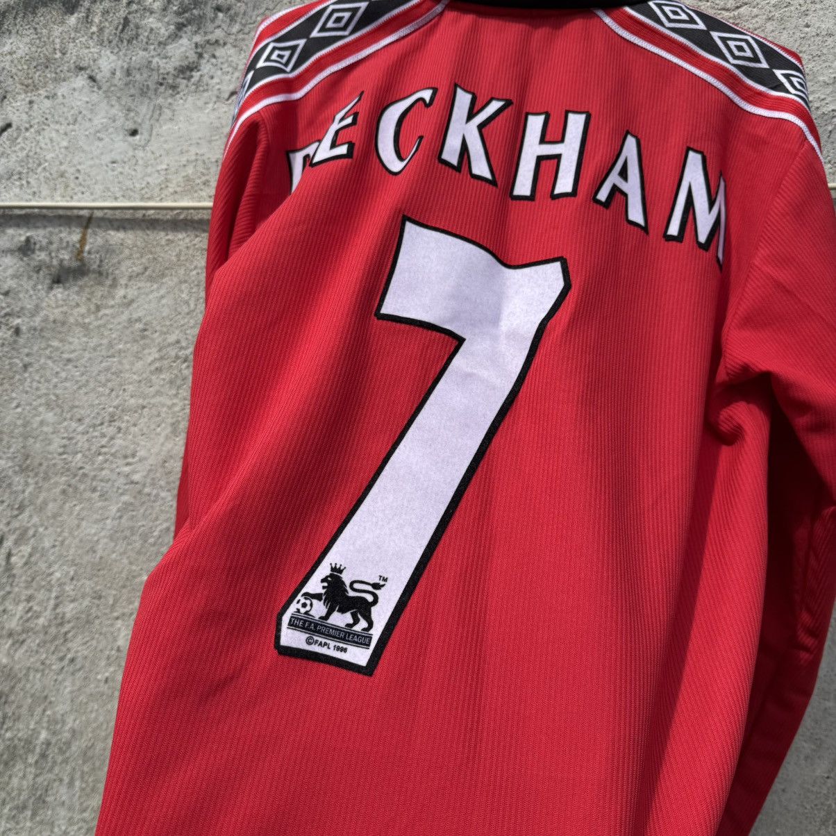 David Beckham Vintage Manchester United David Beckham Jersey Long BPL 90s Size US S / EU 44-46 / 1 - 10 Thumbnail