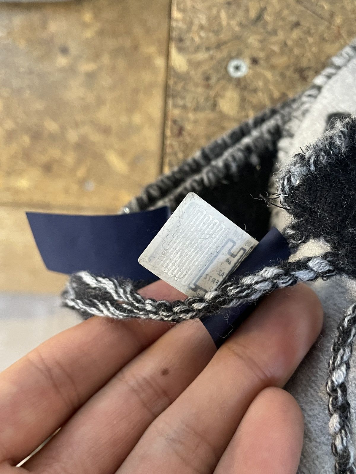 Louis Vuitton Louis Vuitton Scarf Size ONE SIZE - 7 Thumbnail