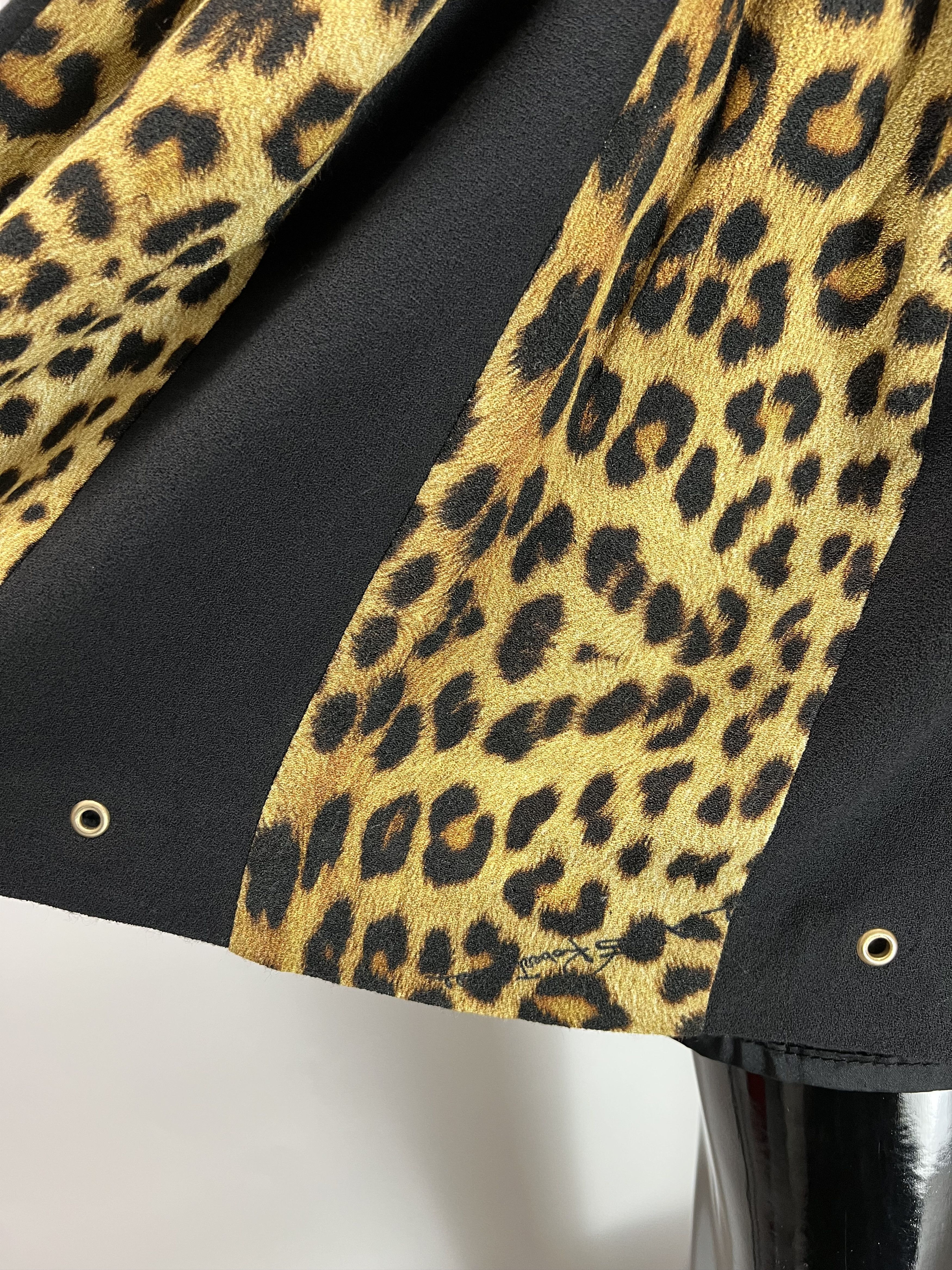 Cavalli Class Cavalli Class 3/4 Sleeve V-Neck Pleated Dress Leopard Print Size M / US 6-8 / IT 42-44 - 7 Thumbnail