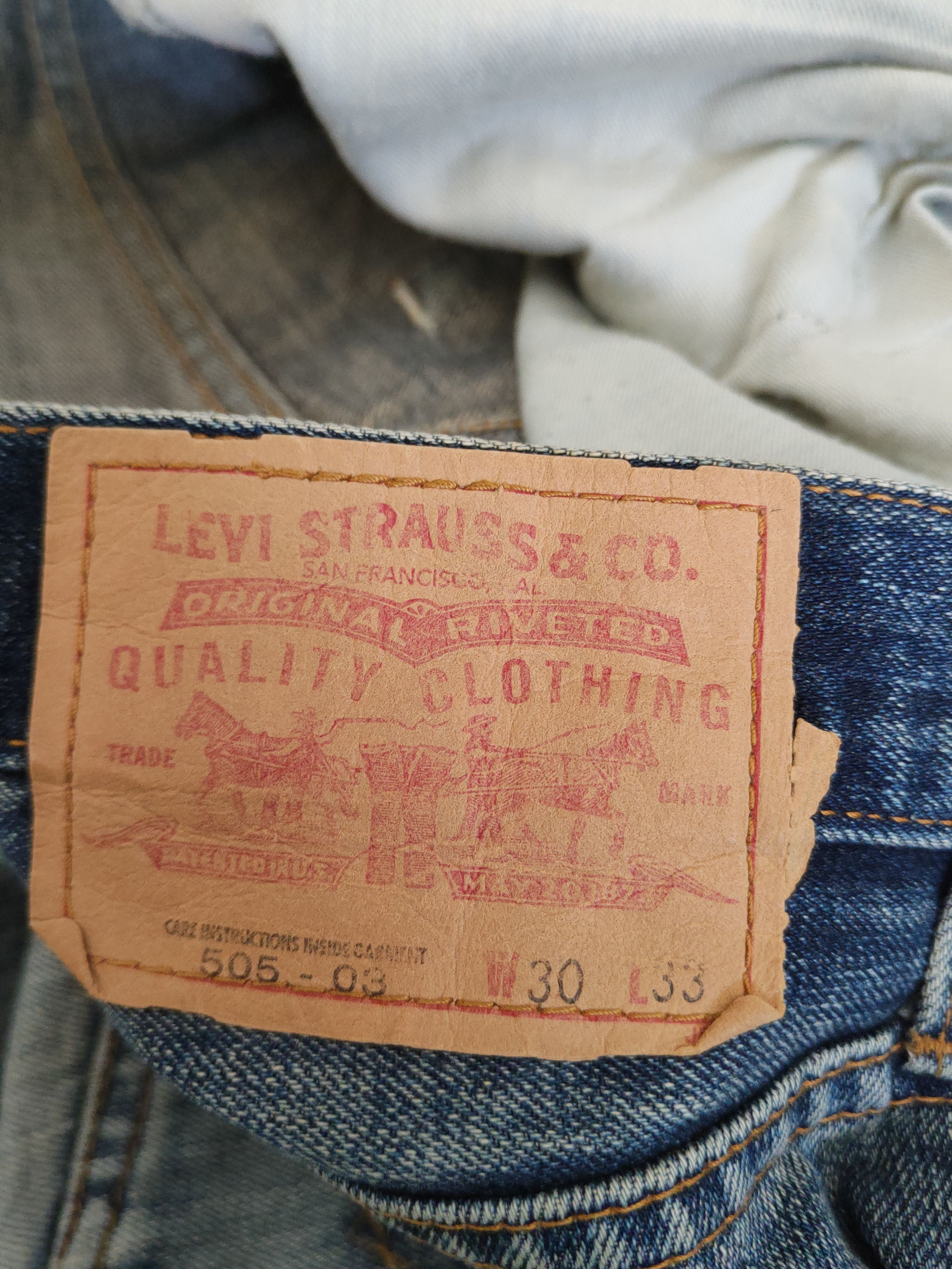 Levi's Levi's Dark Blue Faded Distressed Ripped Jeans #W1387 Size US 31 - 14 Thumbnail