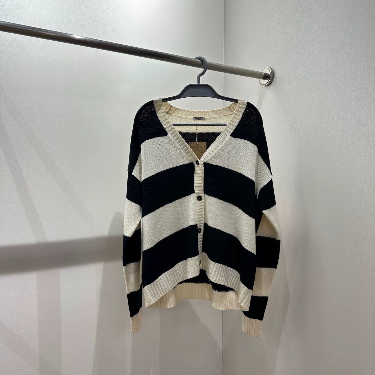 Miu Miu MIU MIU mar12 B&W Stripe Cat Cardigan 36 Size XS / US 0-2 / IT 36-38 - 1 Thumbnail